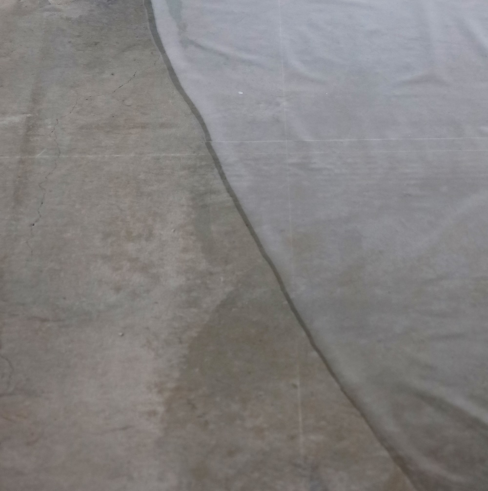 家村ゼミ展 2025「中村竜治　空間に、自然光だけで、フィルムを置く」