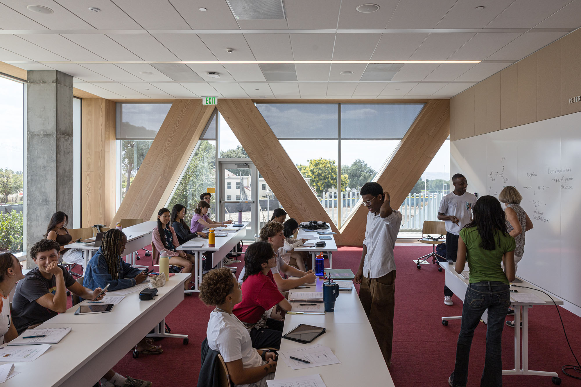 〈ロバート・デイ・サイエンスセンター（Robert Day Sciences Center）〉BIG