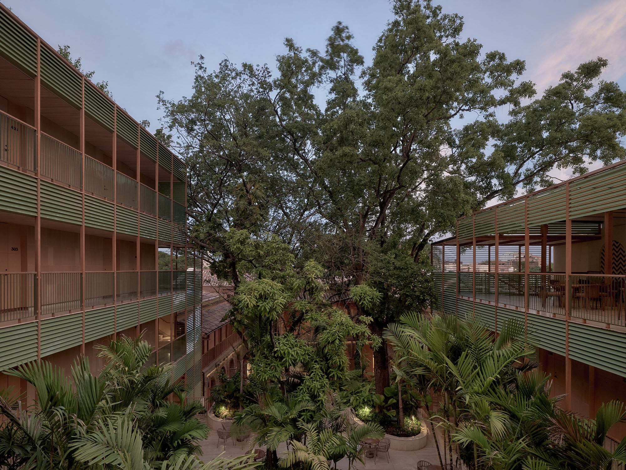 〈ラス・メルセデス・キンプトンホテル（Las Mercedes Kimpton Hotel）〉モネオ・ブロック・アーキテクツ（Moneo Brock Architects）