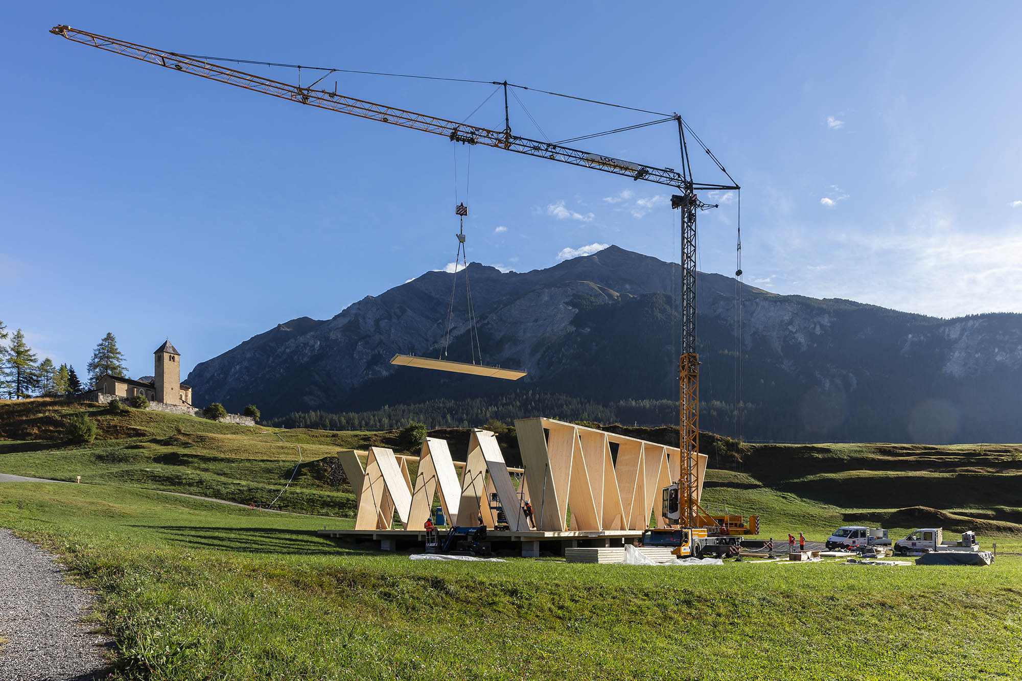 〈ランチュ野外劇場（Open-air Theater Lantsch）〉Invias AG