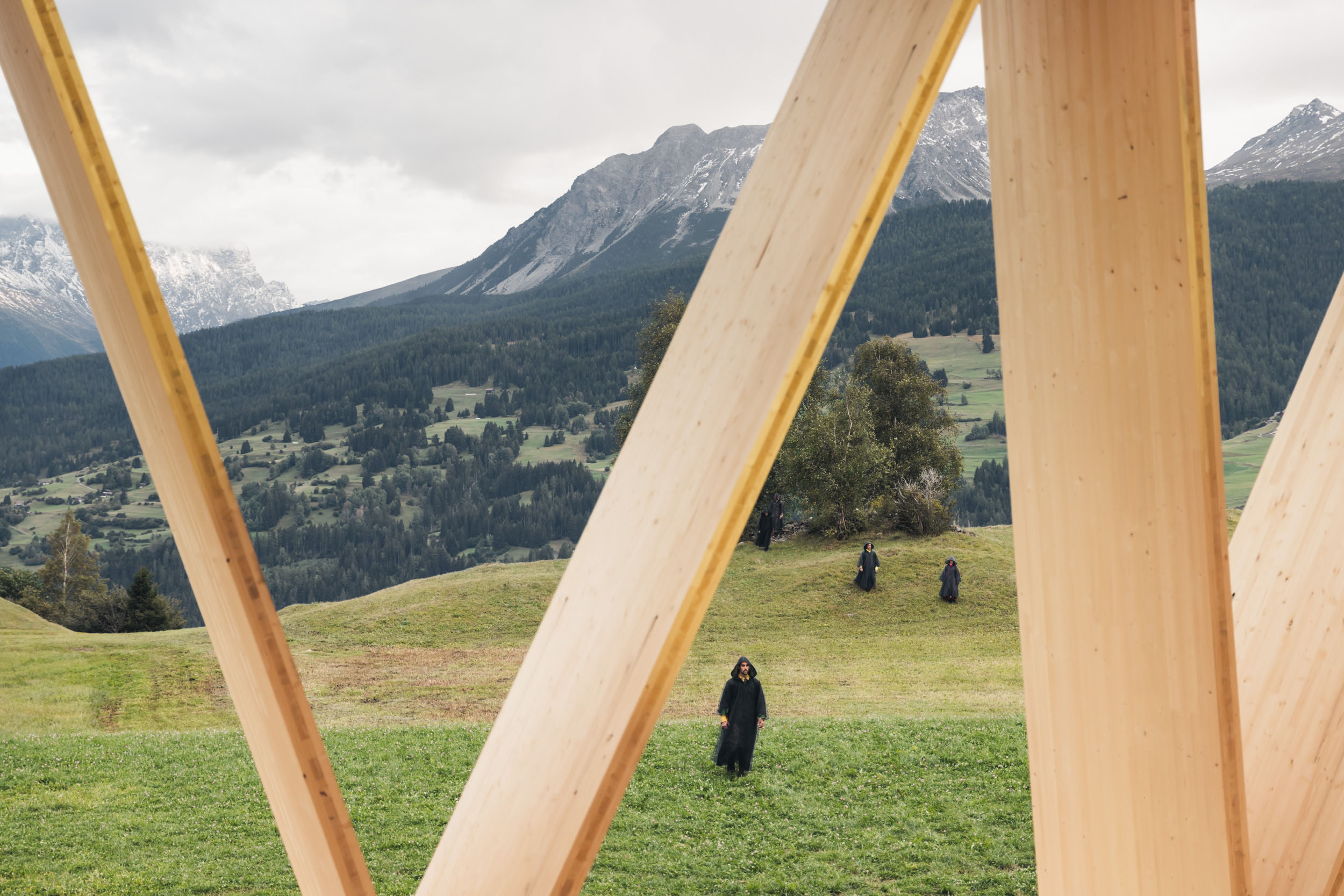 〈ランチュ野外劇場（Open-air Theater Lantsch）〉Invias AG