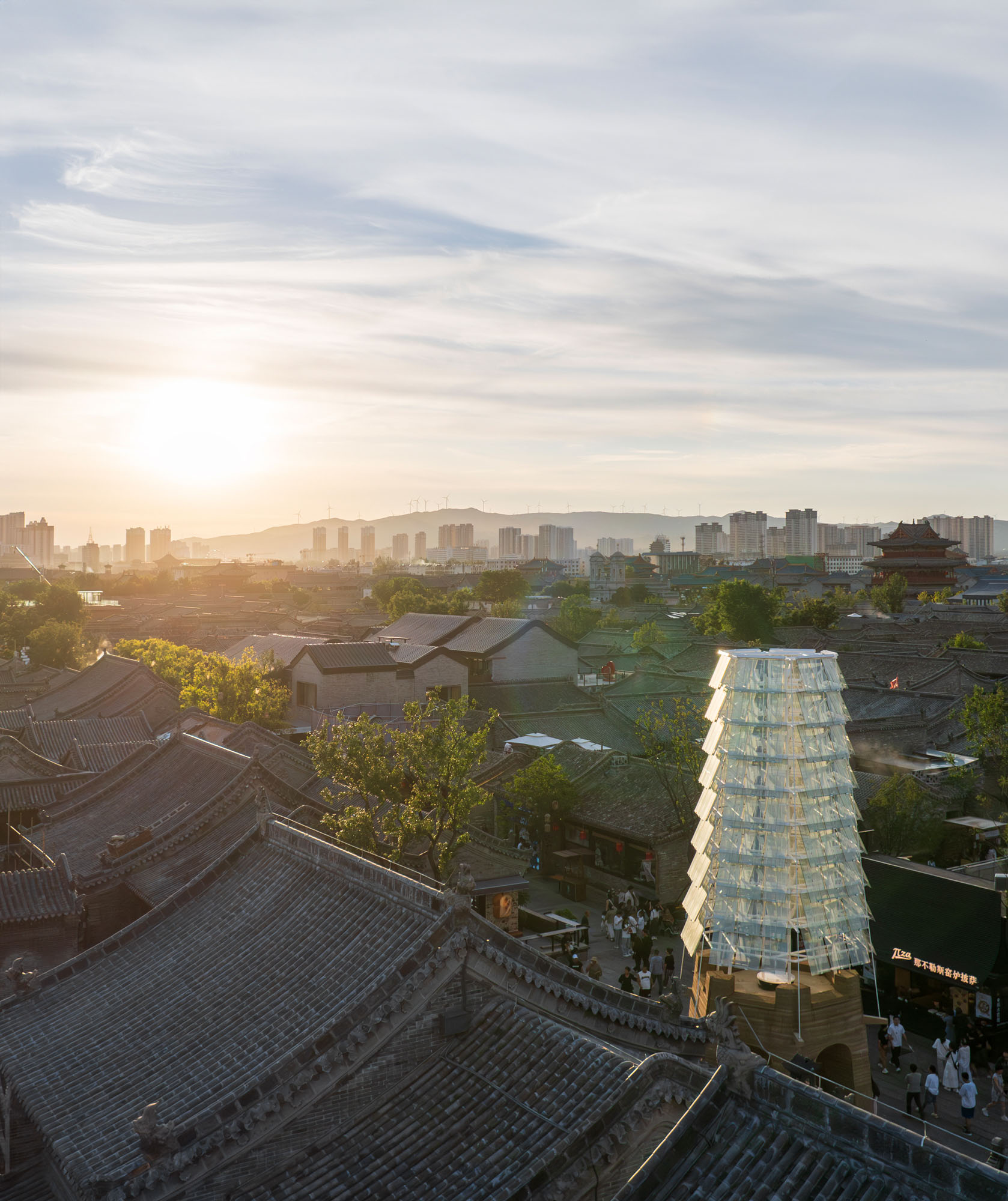 〈シルクロードタワー（Silk Road Tower）〉XJデザインエージェンシー（XJ Design Agency）