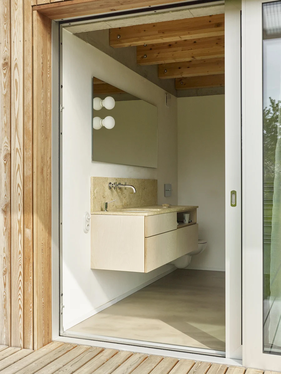 〈Family house with a greenhouse〉RicharDavidArchitekti