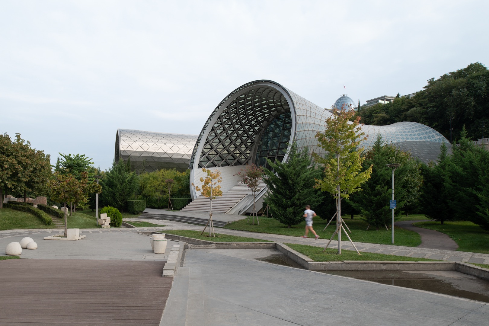 〈リケ公園・ミュージックシアター・展示ホール（Rhike Park / Music Theatre and Exhibition Hall）〉Studio Fuksas