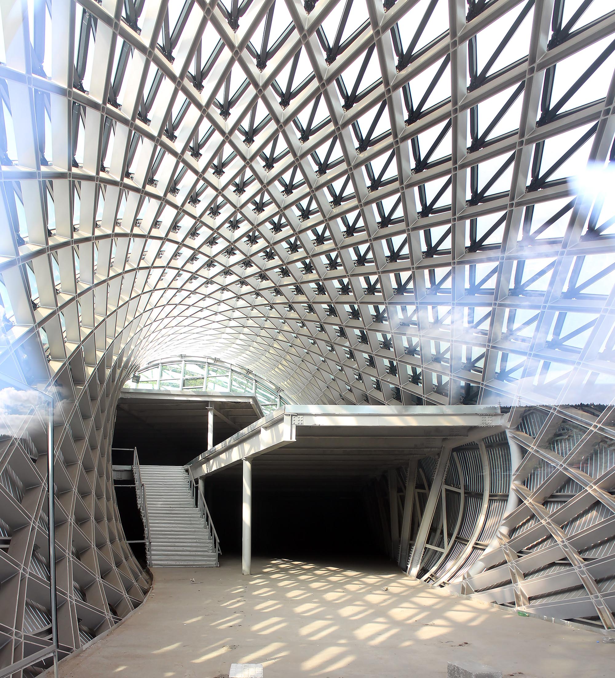 〈リケ公園・ミュージックシアター・展示ホール（Rhike Park / Music Theatre and Exhibition Hall）〉Studio Fuksas