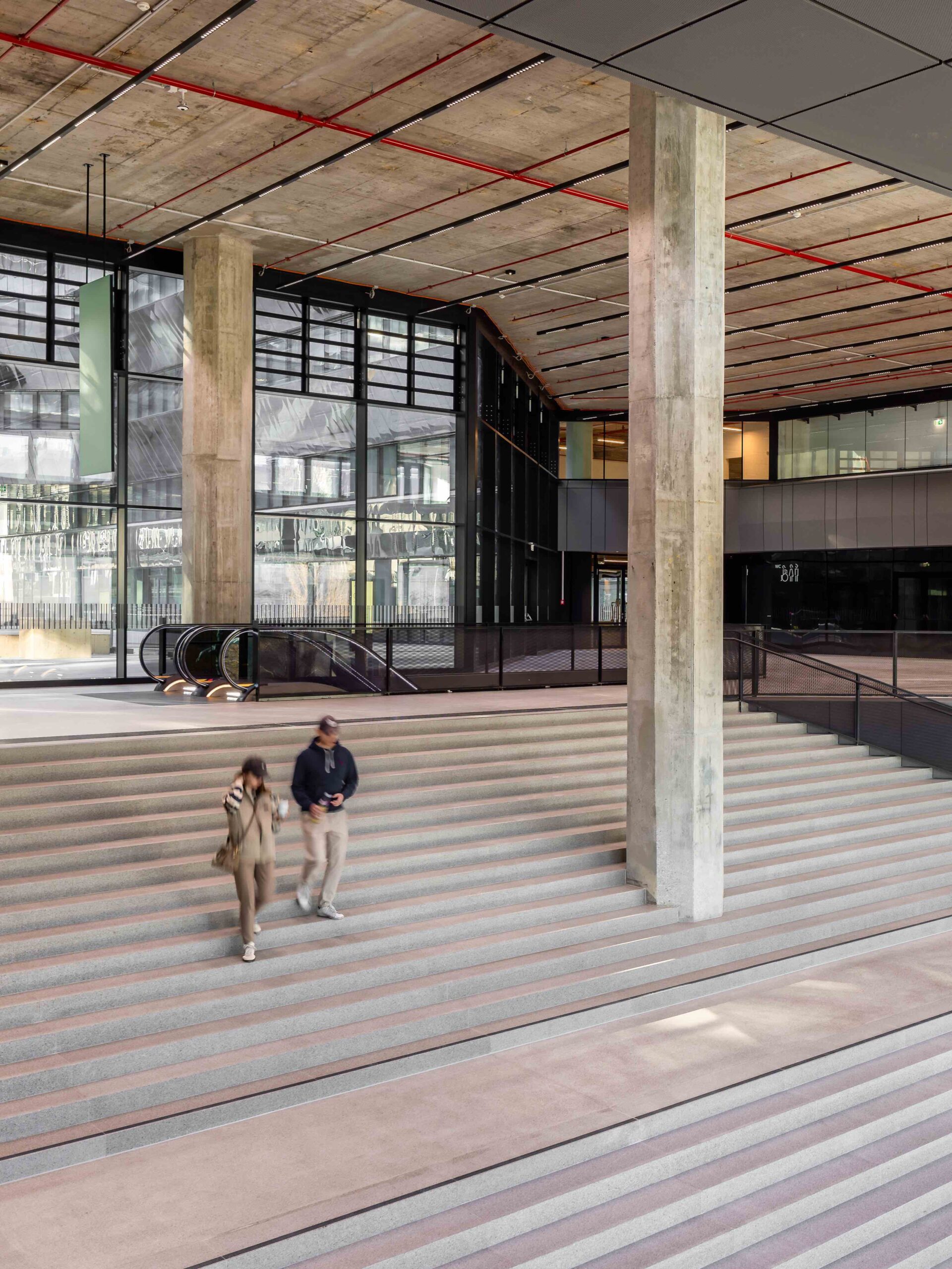 〈フランシス(Francis)〉DMAA(Delugan Meissl Associated Architects), JWA(Josef Weichenberger Architects)