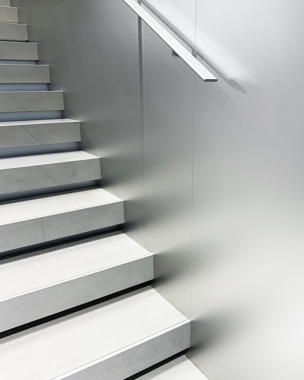 吉岡徳仁デザイン事務所〈PLEATS PLEASE ISSEY MIYAKE / AOYAMA〉