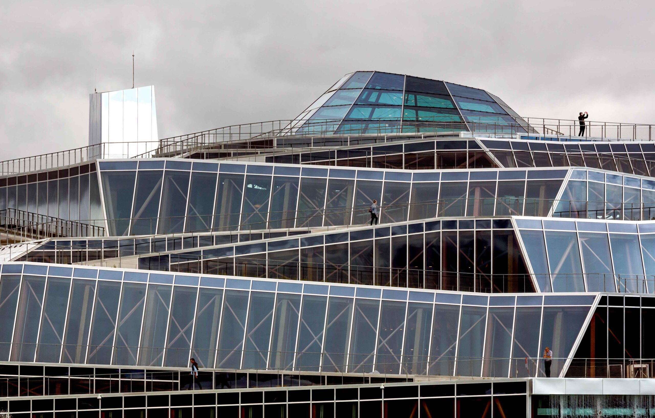 〈ウォーターパーク・アクアラゴン（Water park AQUALAGON）〉フェリエ・マルケッティ・スタジオ（Ferrier Marchetti Studio）