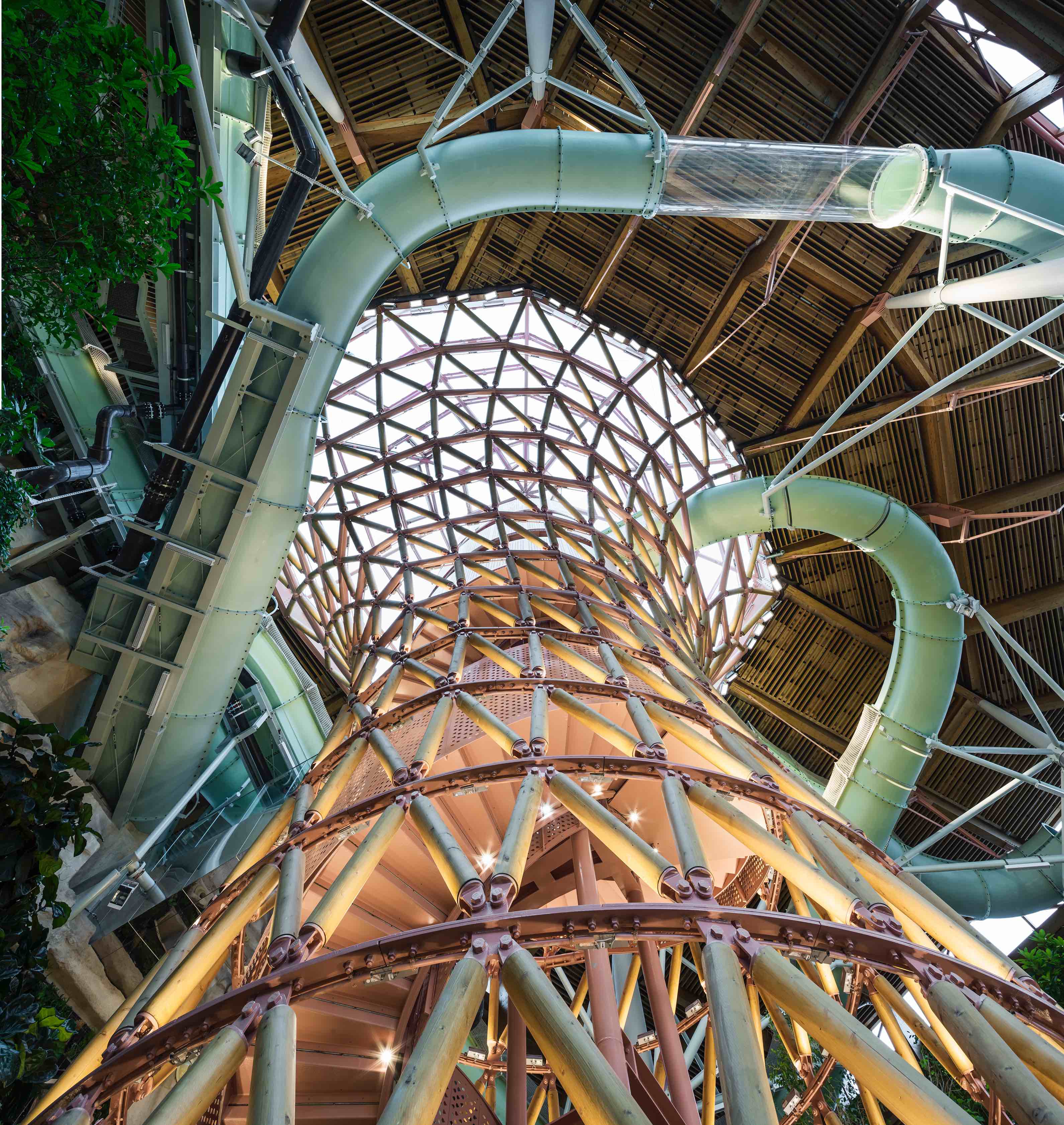 〈ウォーターパーク・アクアラゴン（Water park AQUALAGON）〉フェリエ・マルケッティ・スタジオ（Ferrier Marchetti Studio）