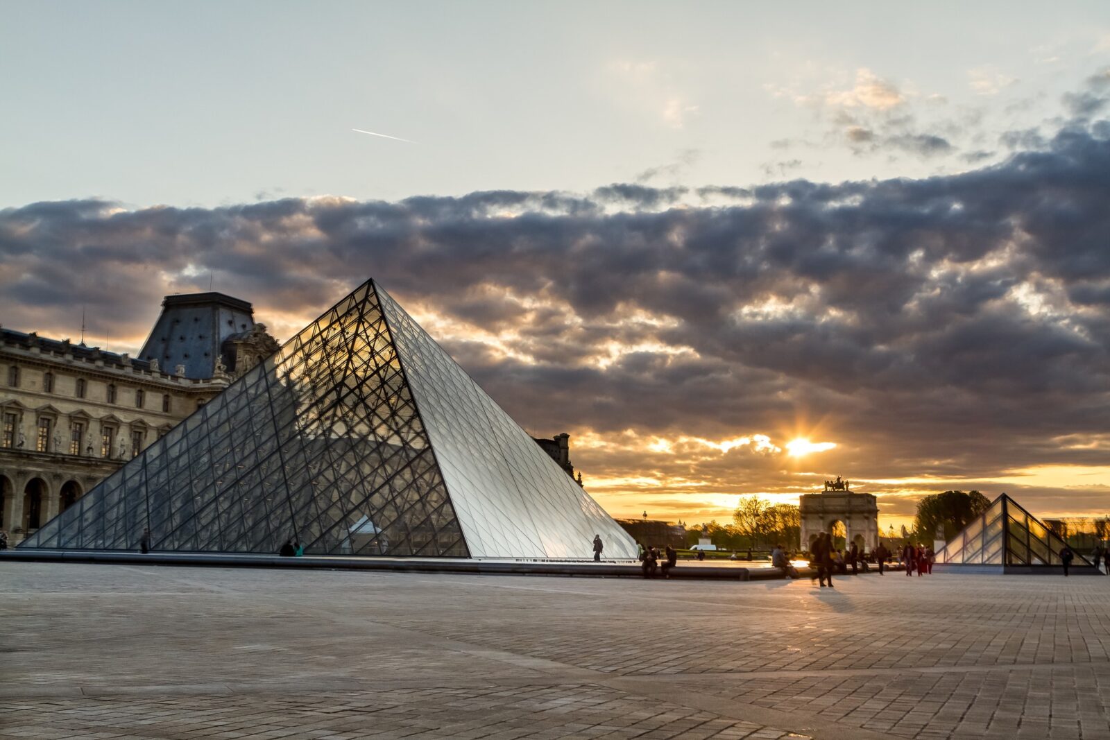 藤本壮介やSANAAが名を連ねる〈ルーヴル美術館〉大規模改修コンペティションのファイナリストが発表