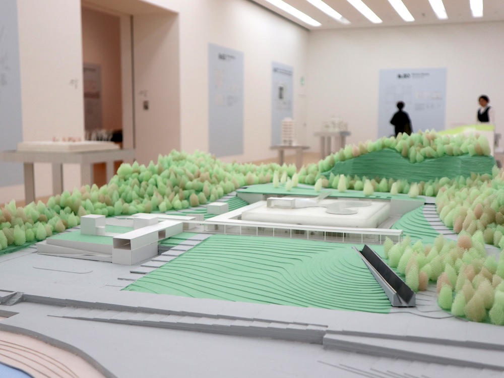 横須賀美術館「山本理顕展　コミュニティーと建築」