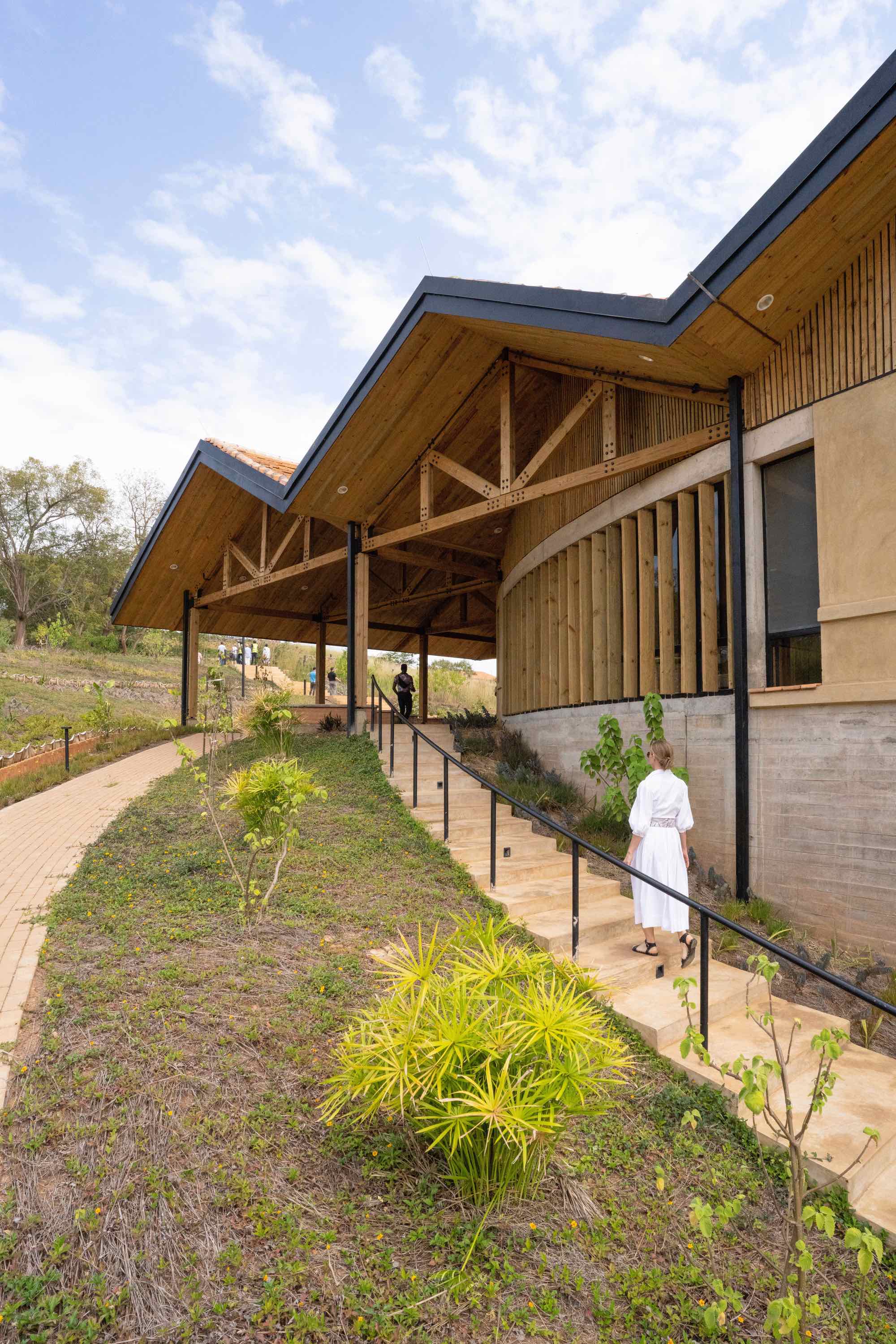 〈RICA（Rwanda Institute for Conservation Agriculture）〉MASSデザイングループ（MASS Design Group）