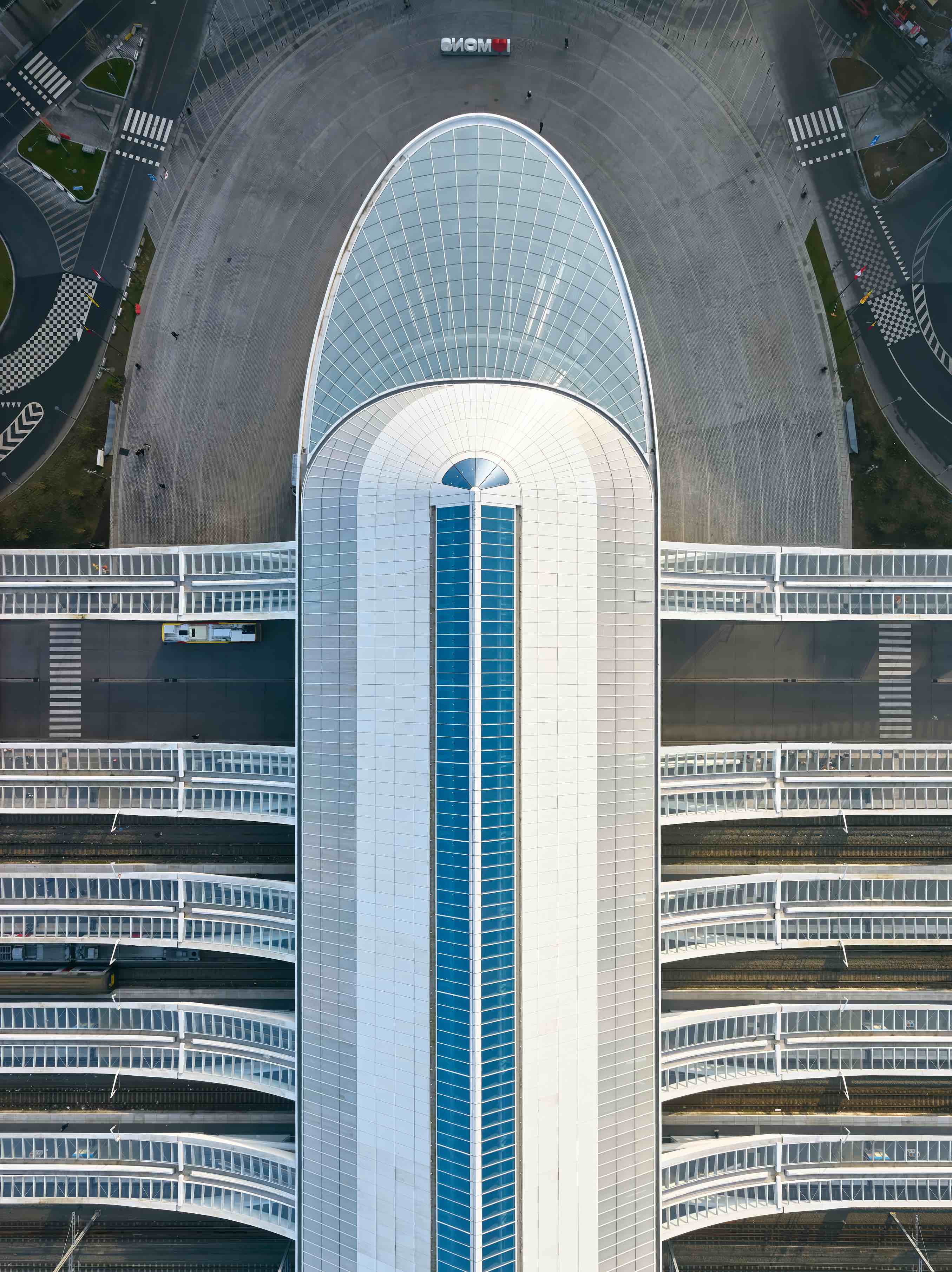 〈モンス駅（Mons Train Station）〉サンティアゴ・カラトラバ（Santiago Calatrava）