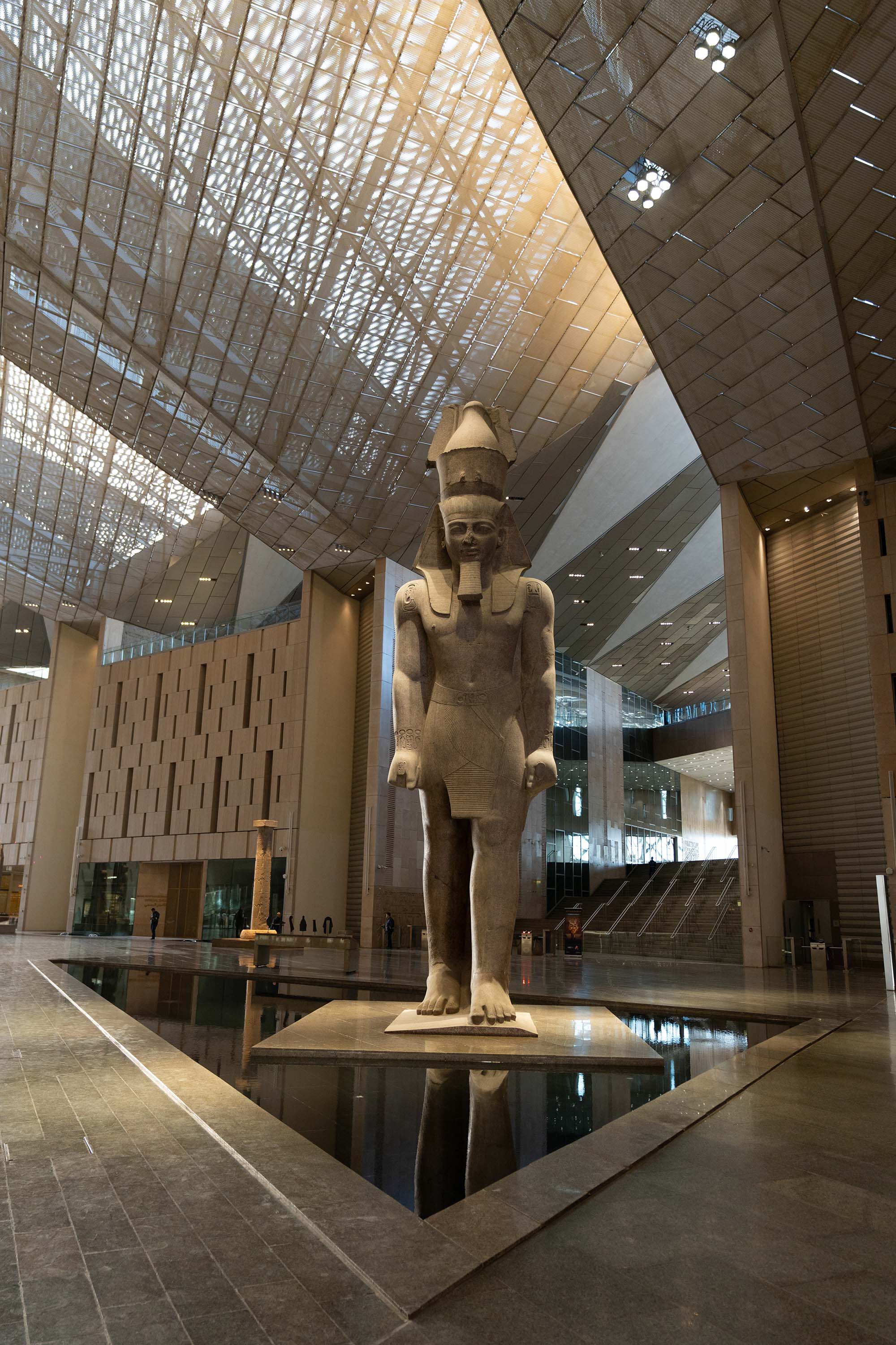 〈大エジプト博物館(Grand Egyptian Museum)〉ヘネガン・ペン・アーキテクツ(heneghan peng architects)