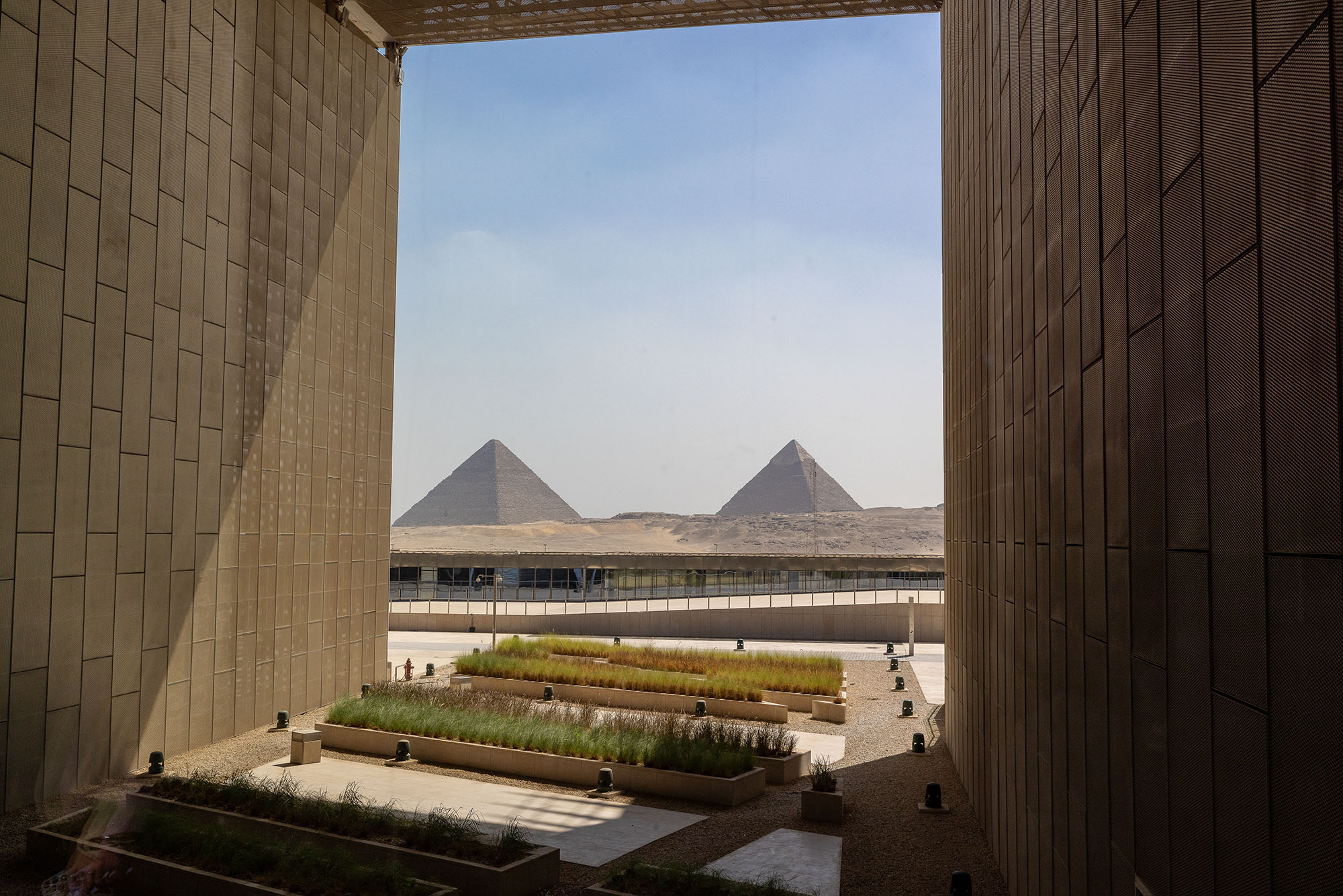 〈大エジプト博物館(Grand Egyptian Museum)〉ヘネガン・ペン・アーキテクツ(heneghan peng architects)