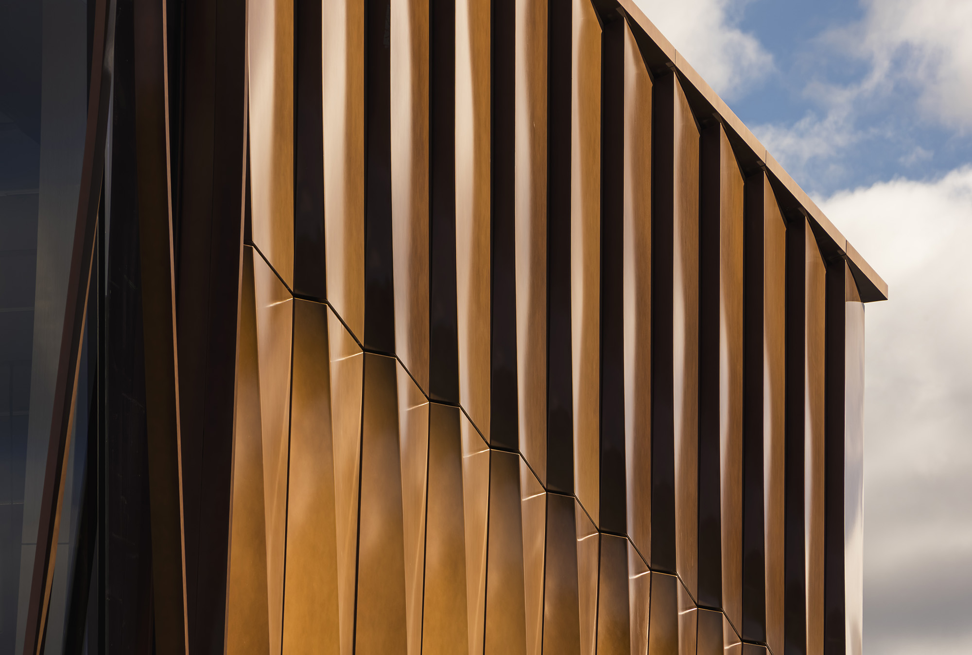 〈ホプキンズ芸術センター（Hopkins Center for the Arts）〉スノヘッタ（Snøhetta）