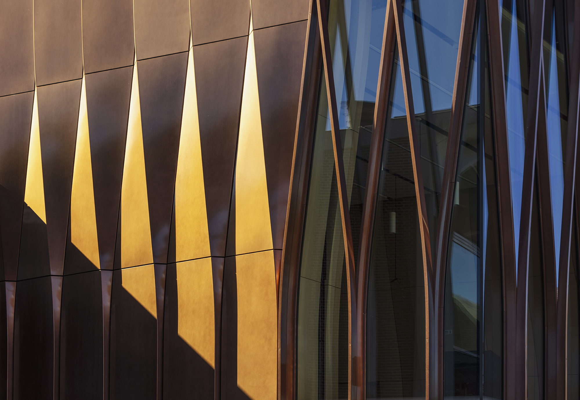 〈ホプキンズ芸術センター（Hopkins Center for the Arts）〉スノヘッタ（Snøhetta）