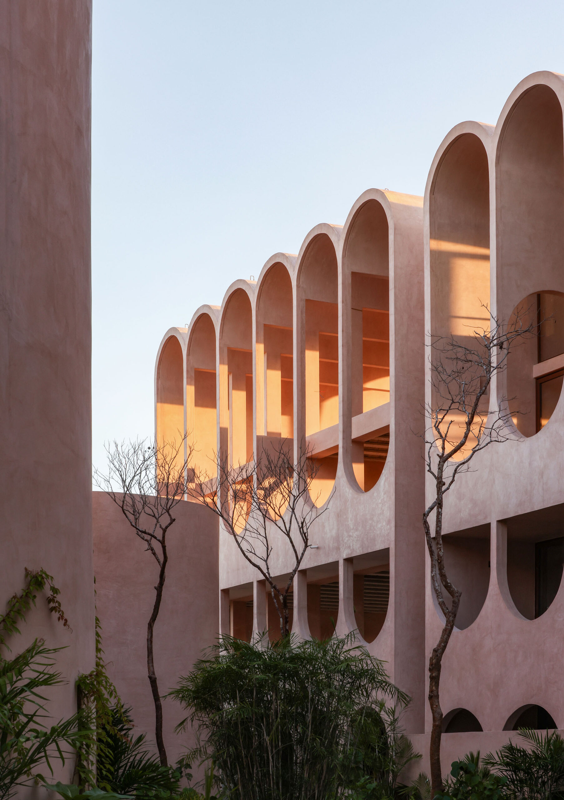 〈バベル（Babel）〉V Taller