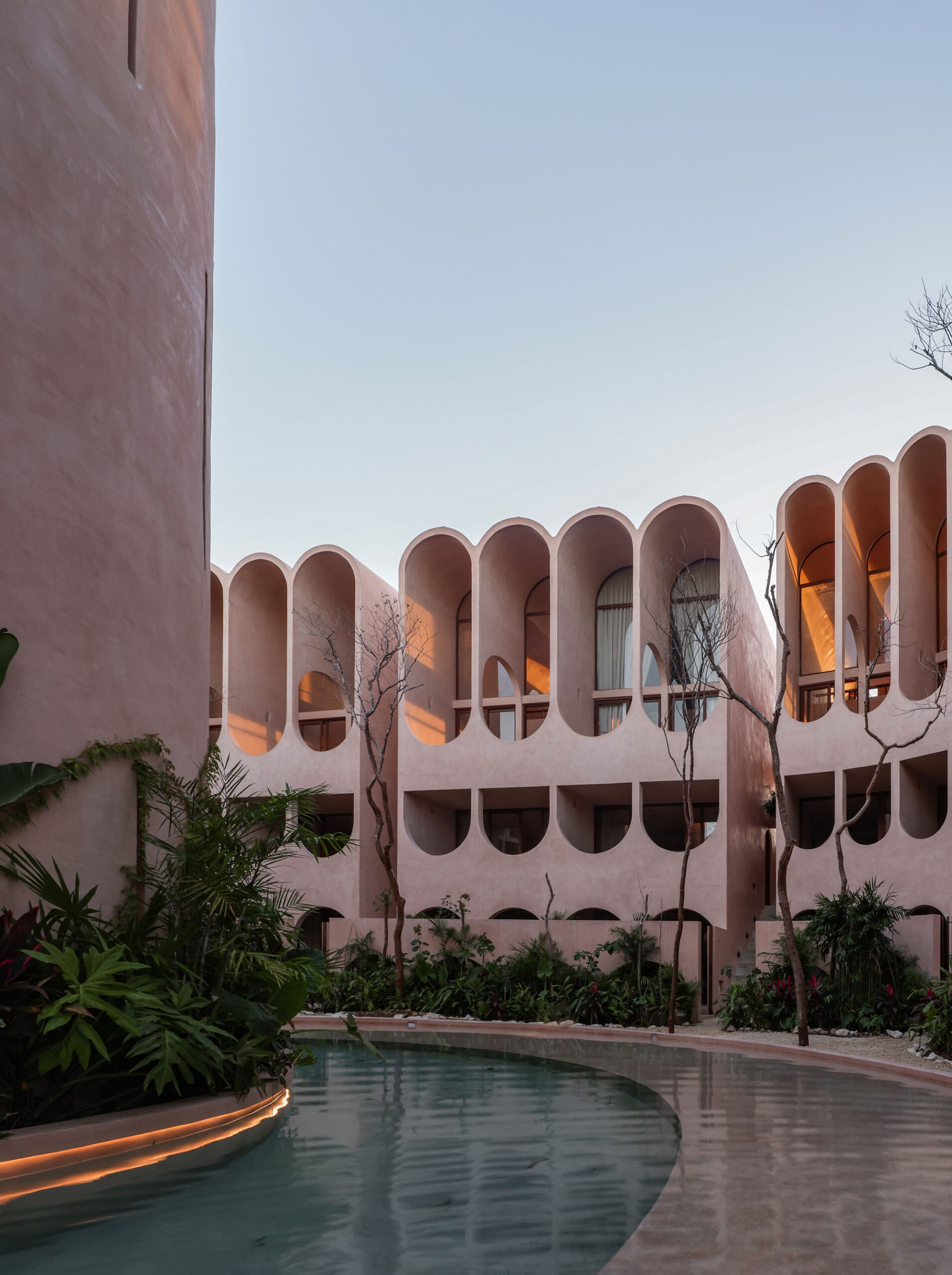 〈バベル（Babel）〉V Taller