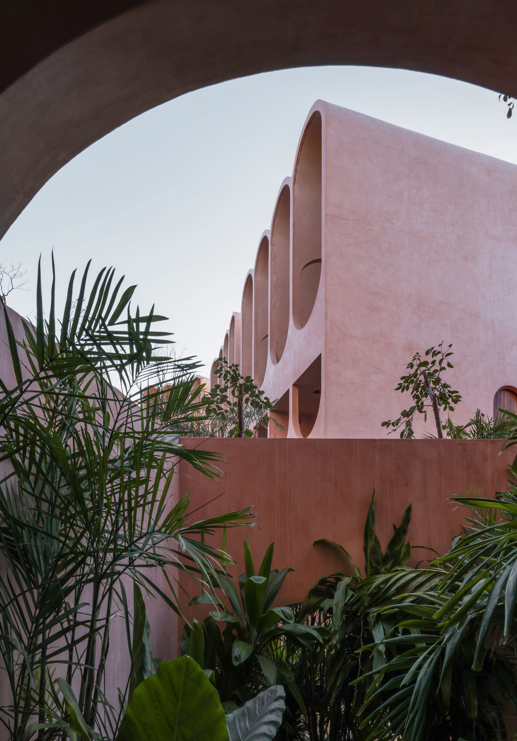 〈バベル（Babel）〉V Taller