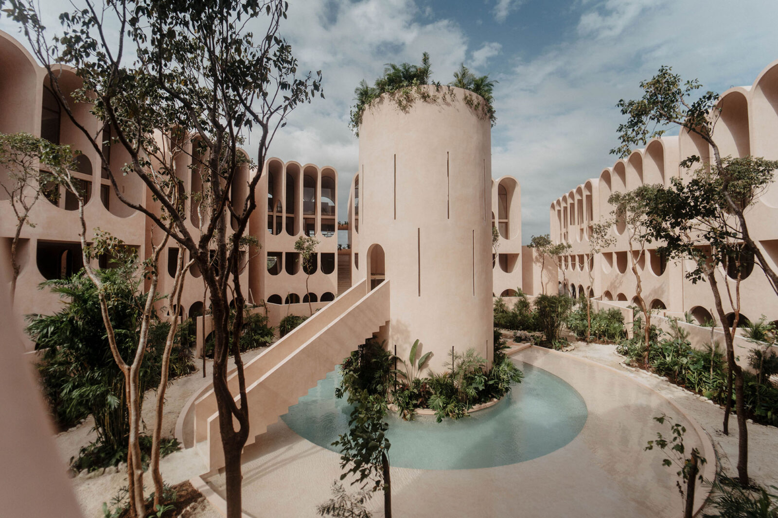 メキシコ・トゥルムに誕生した、人と自然をつなぐ宿泊・居住施設〈バベル〉V Taller