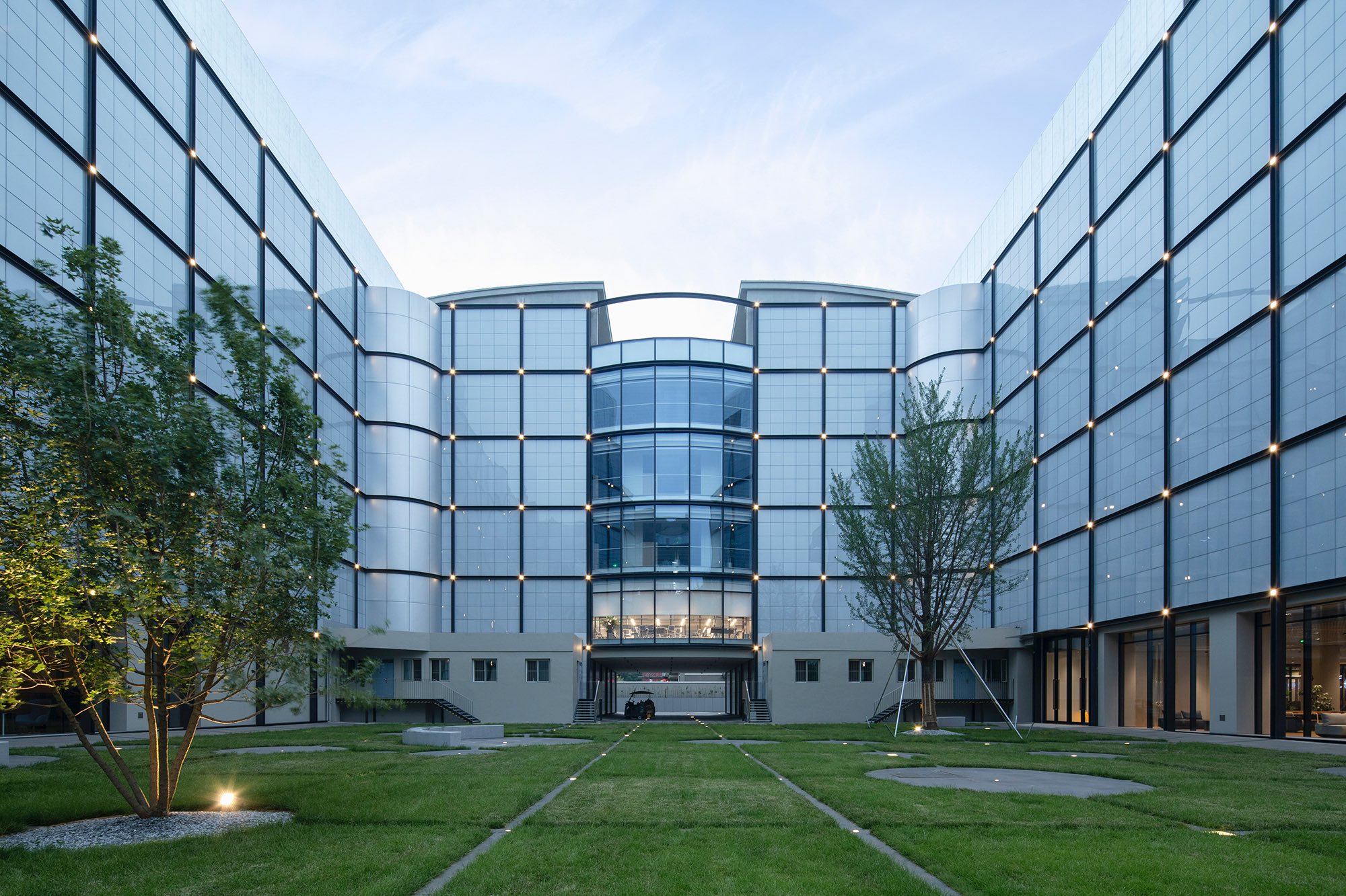 〈SPARK 761〉llLab.