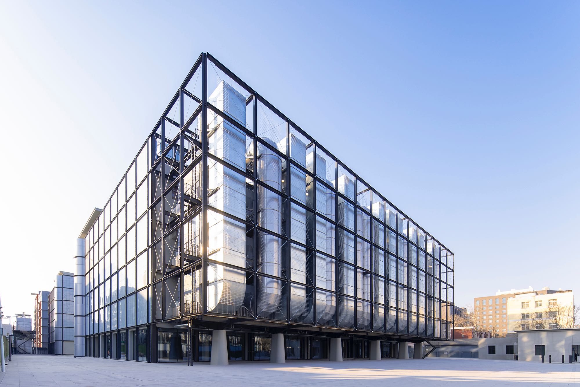 〈SPARK 761〉llLab.