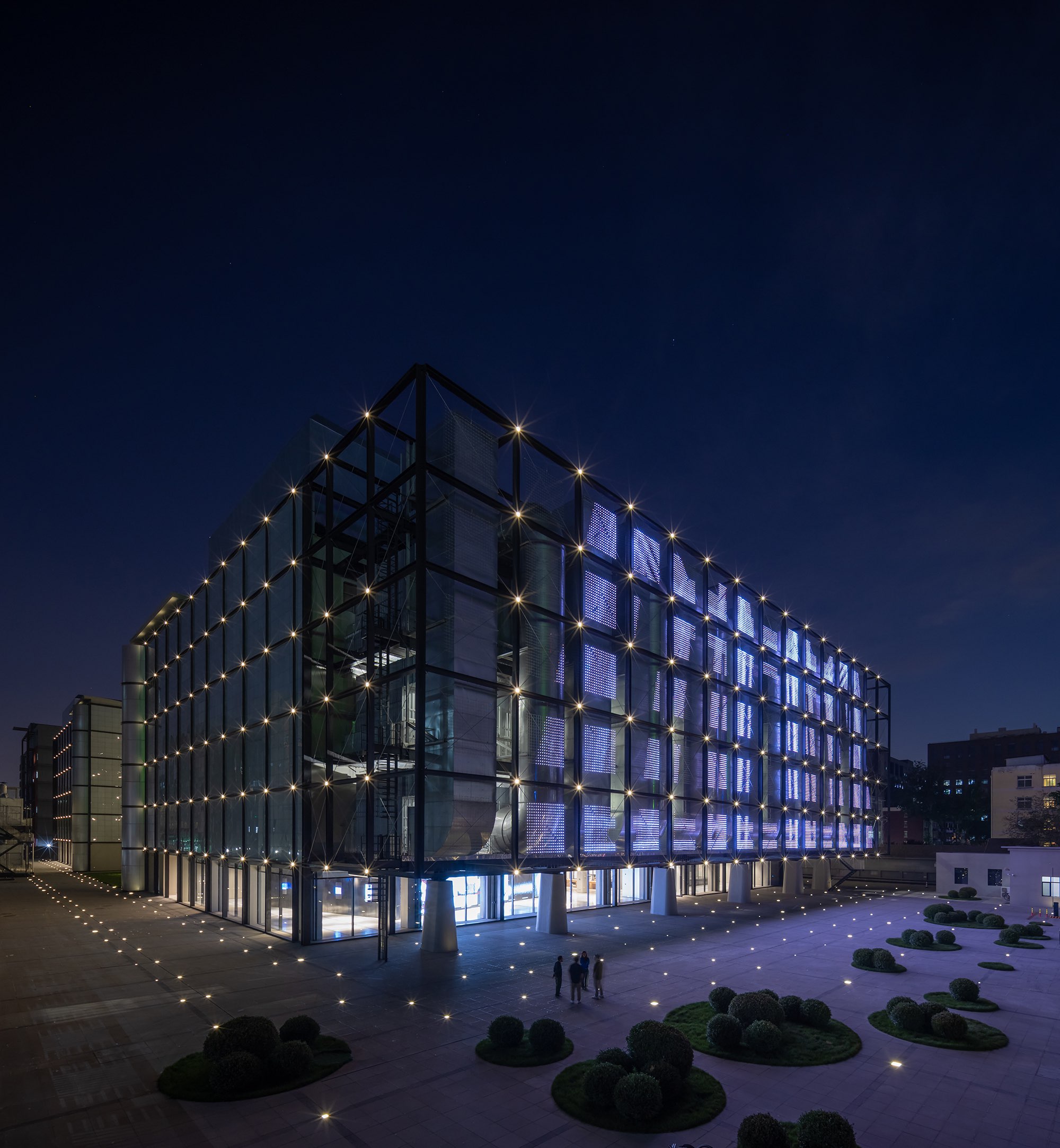 〈SPARK 761〉llLab.