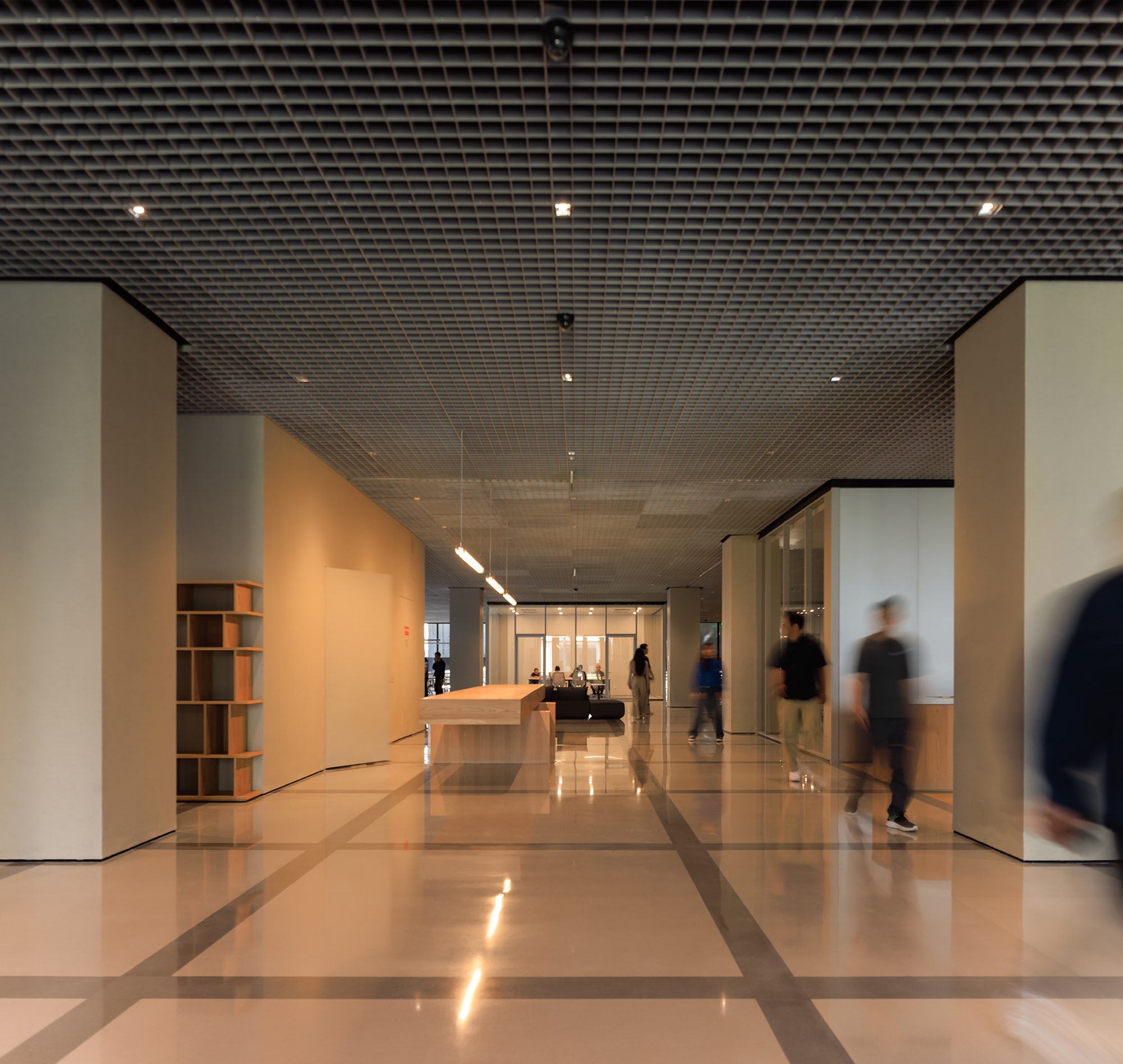 〈SPARK 761〉llLab.