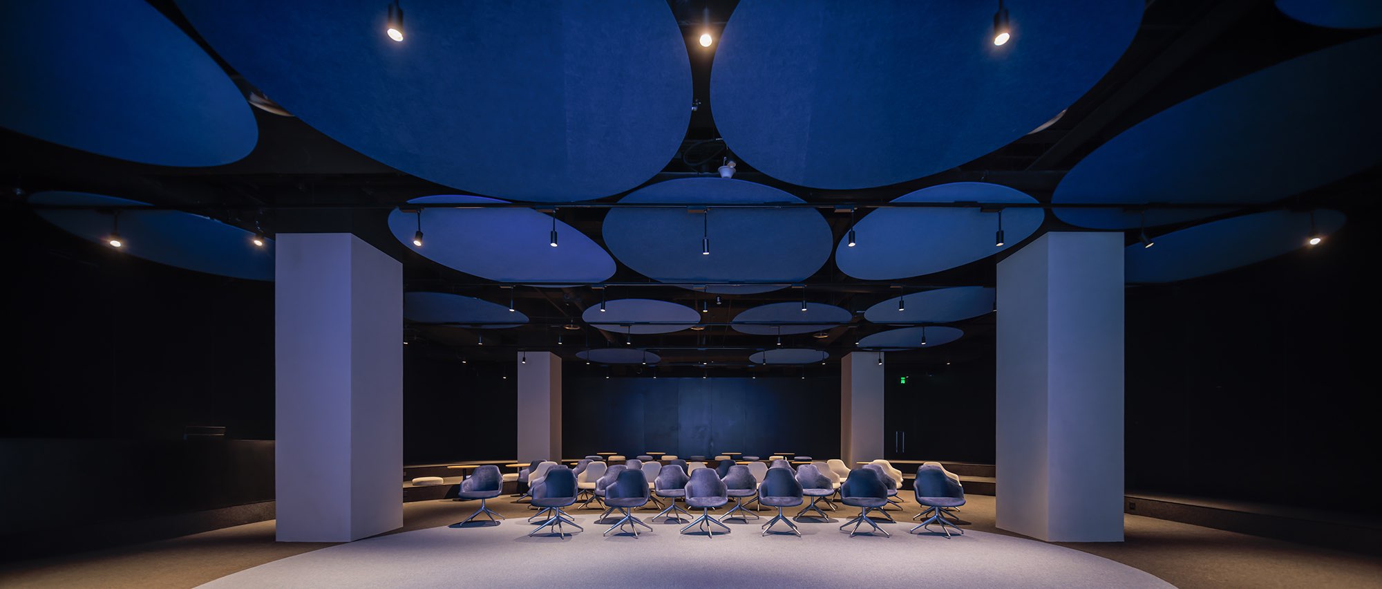 〈SPARK 761〉llLab.