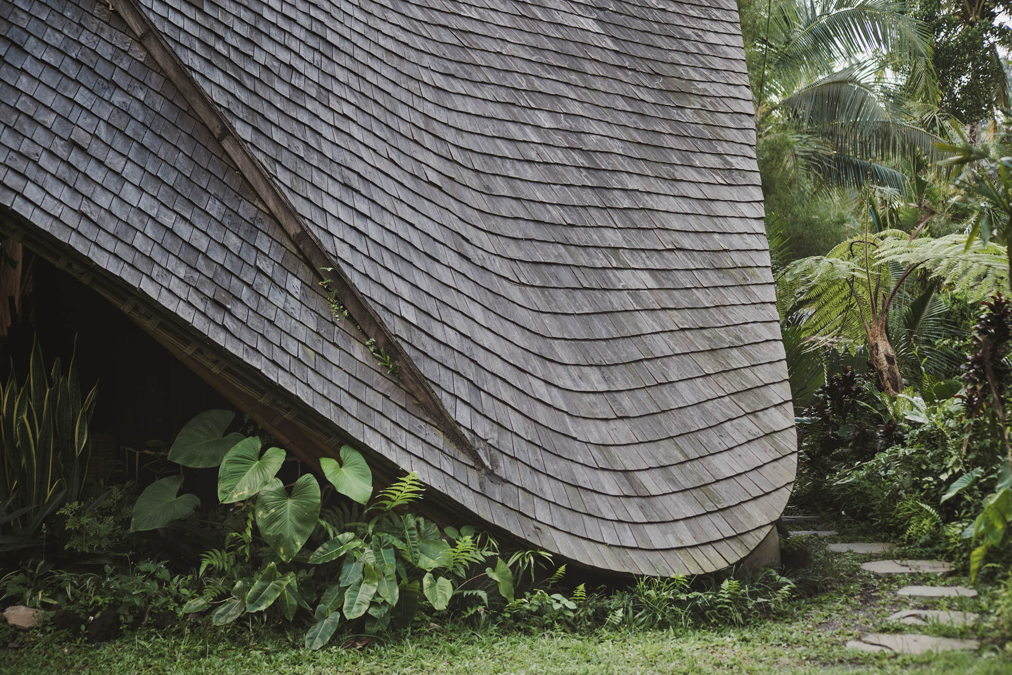 〈ハイドアウト・フロウ（Hideout Flow）〉パブロ・ルナ・スタジオ（Pablo Luna Studio）