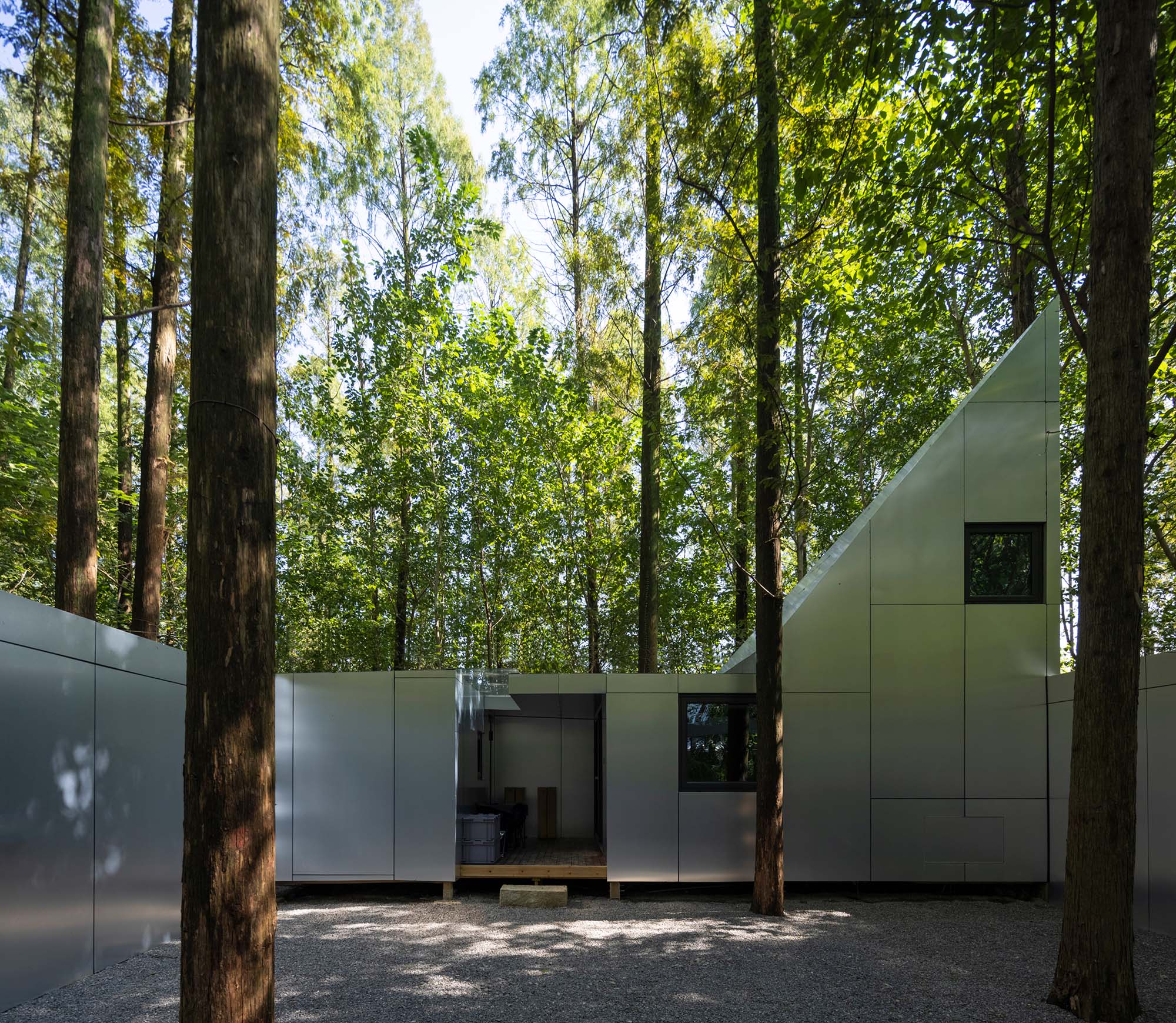 〈メリーダ・ウィキワールド・シークレットキャンプ(Merryda Wiki World-Secret Camp)〉ウィキワールド(Wiki World)