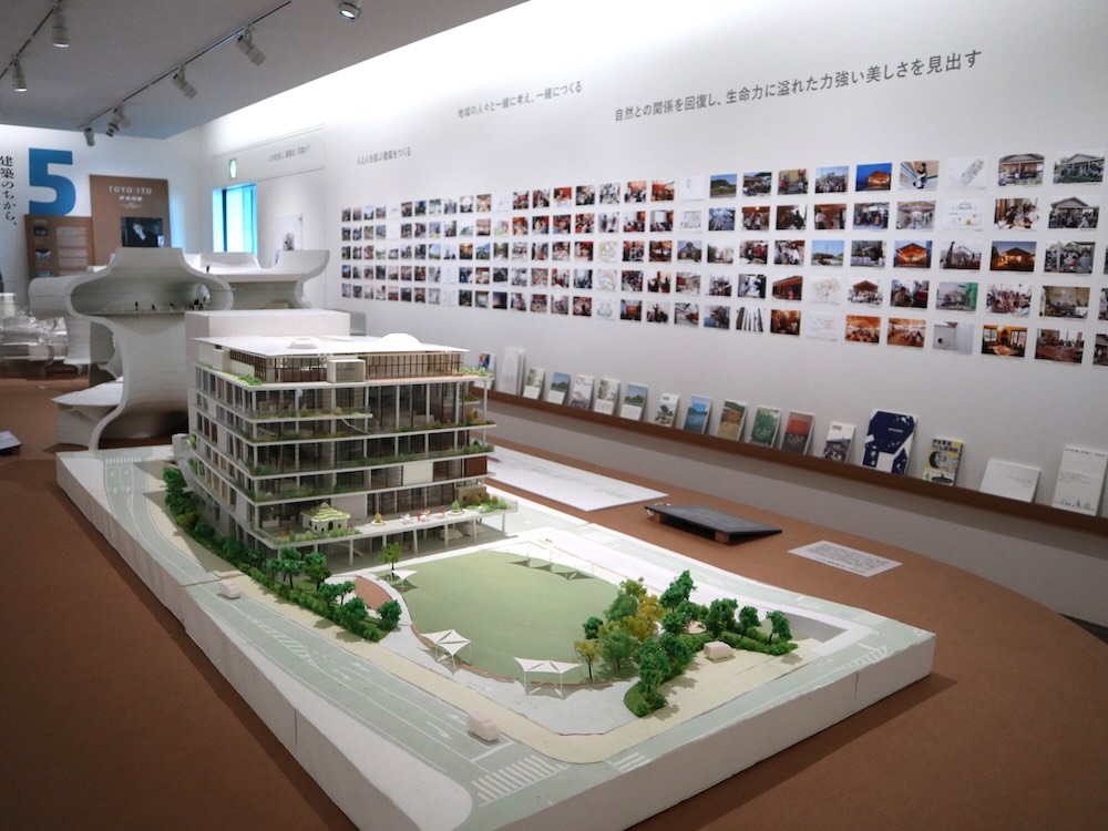 尾道市立美術館「ナイン・ヴィジョンズ|日本から世界へ 跳躍する9人の建築家」展示風景