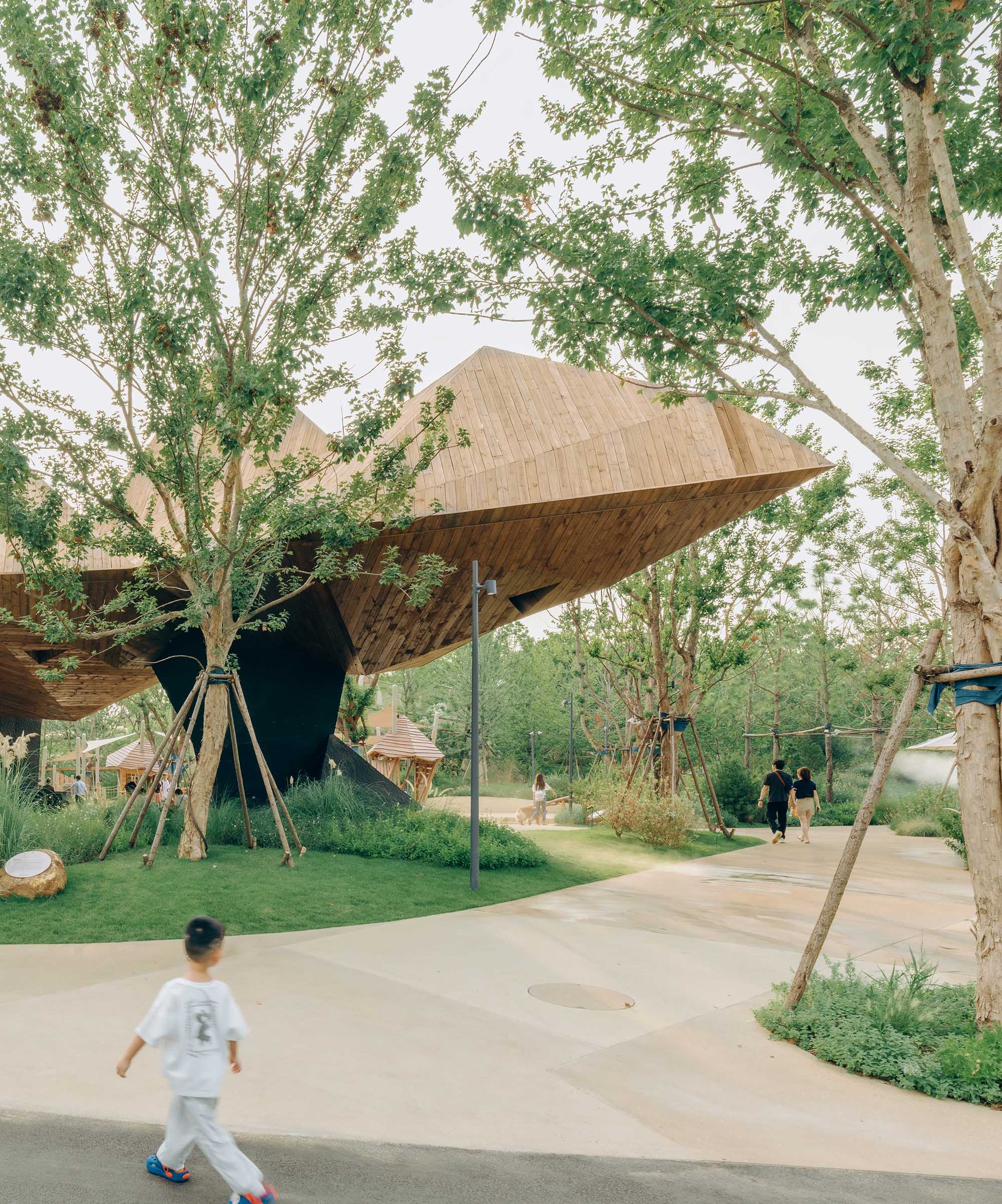 〈LuxeIsland Restaurant〉DL Atelier