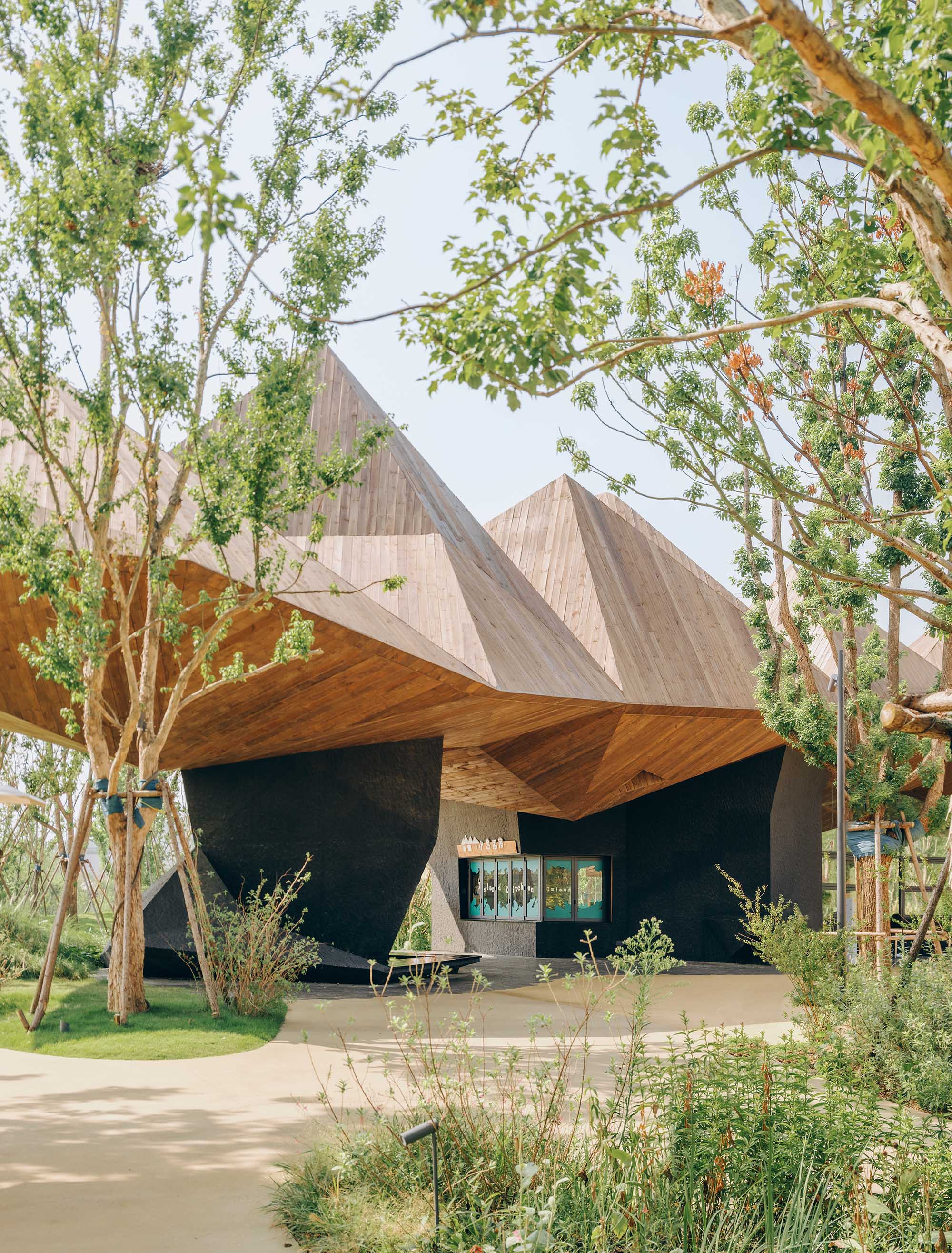 〈LuxeIsland Restaurant〉DL Atelier