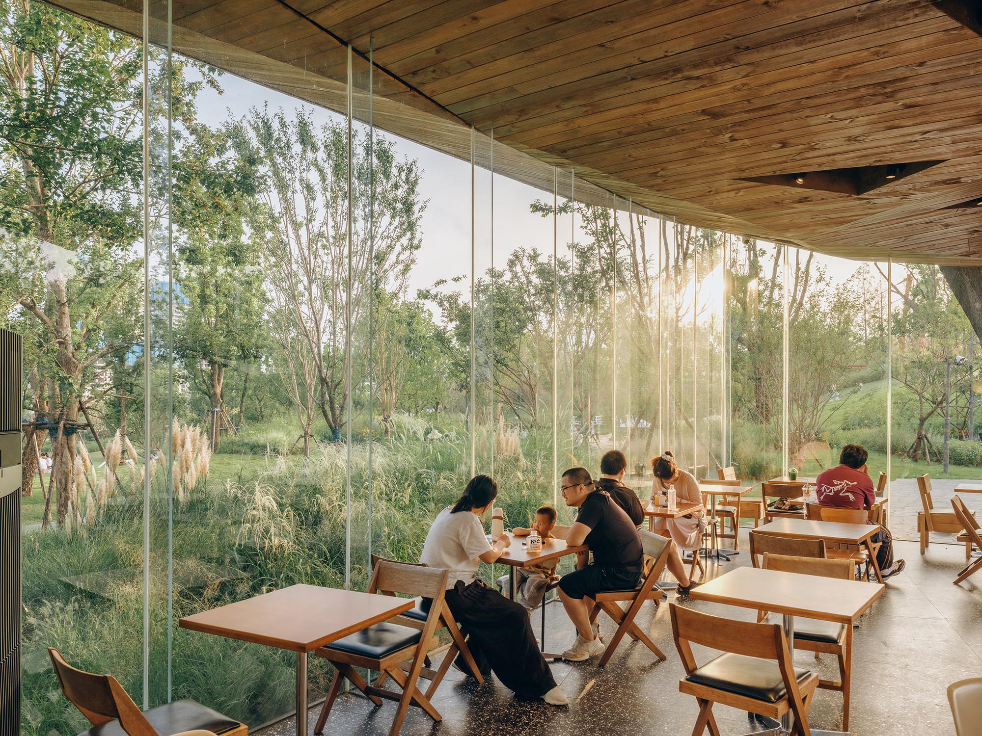 〈LuxeIsland Restaurant〉DL Atelier