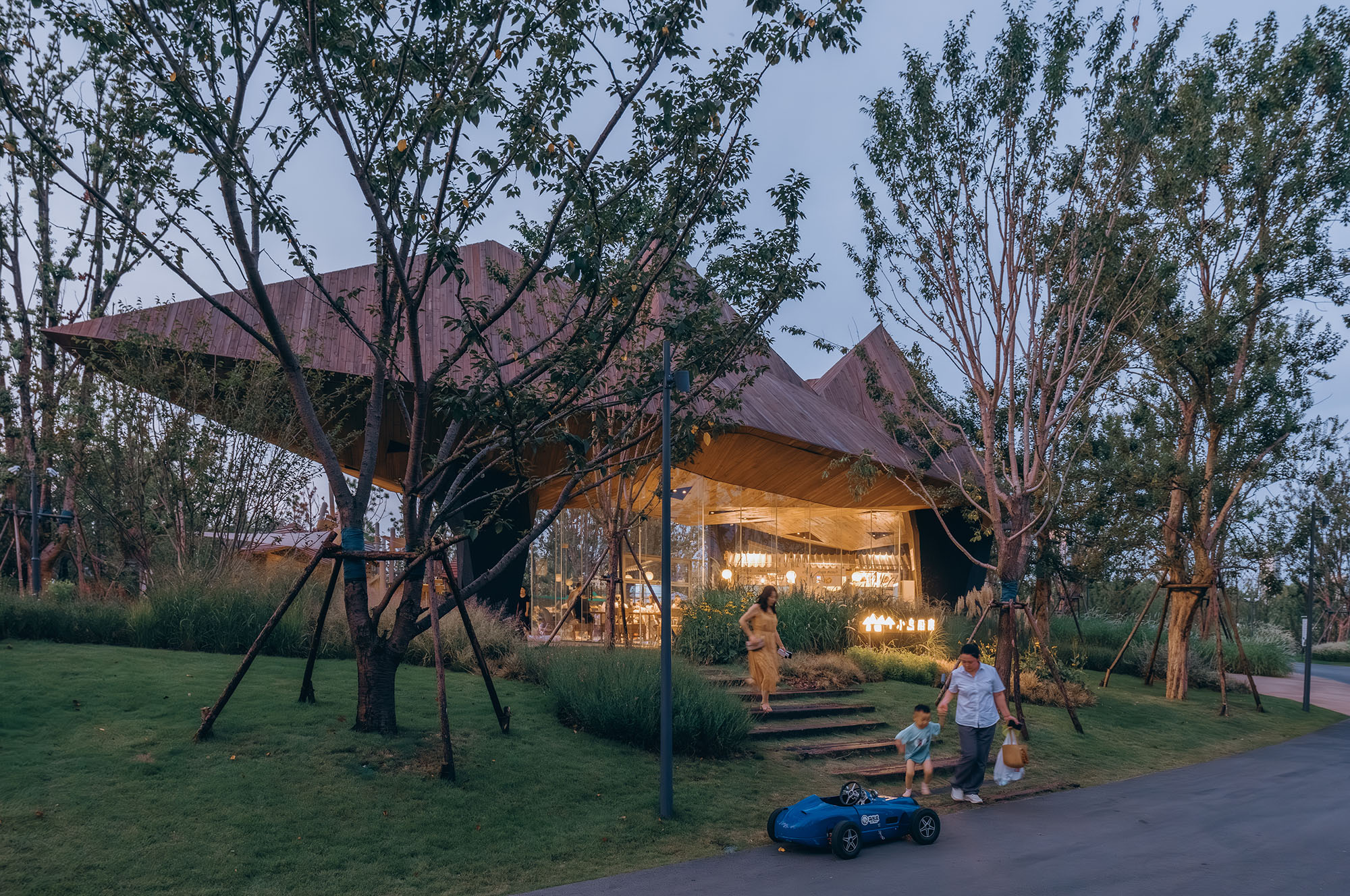 〈LuxeIsland Restaurant〉DL Atelier