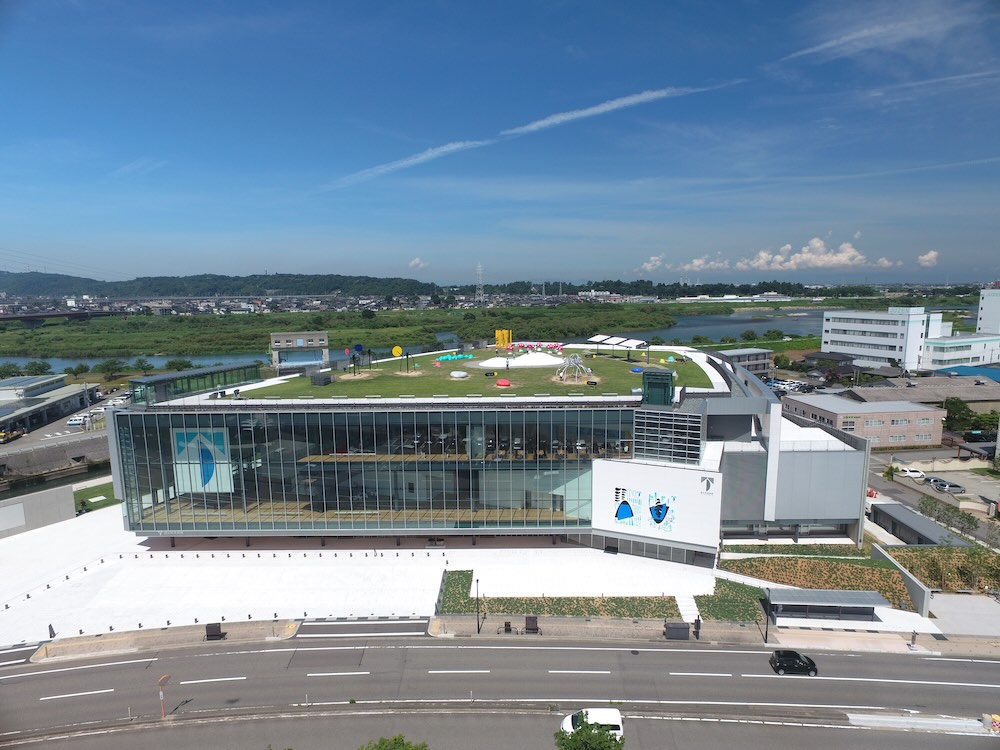 富山県美術館「DESIGN with FOCUS　デザイナーの冒険展」開催中、2026年1月25日まで