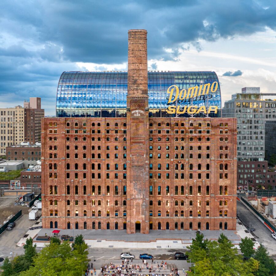 ブルックリンに残る製糖所をアダプティブリユースした新たなランドマーク〈ドミノ製糖工場〉PAU、アメリカ