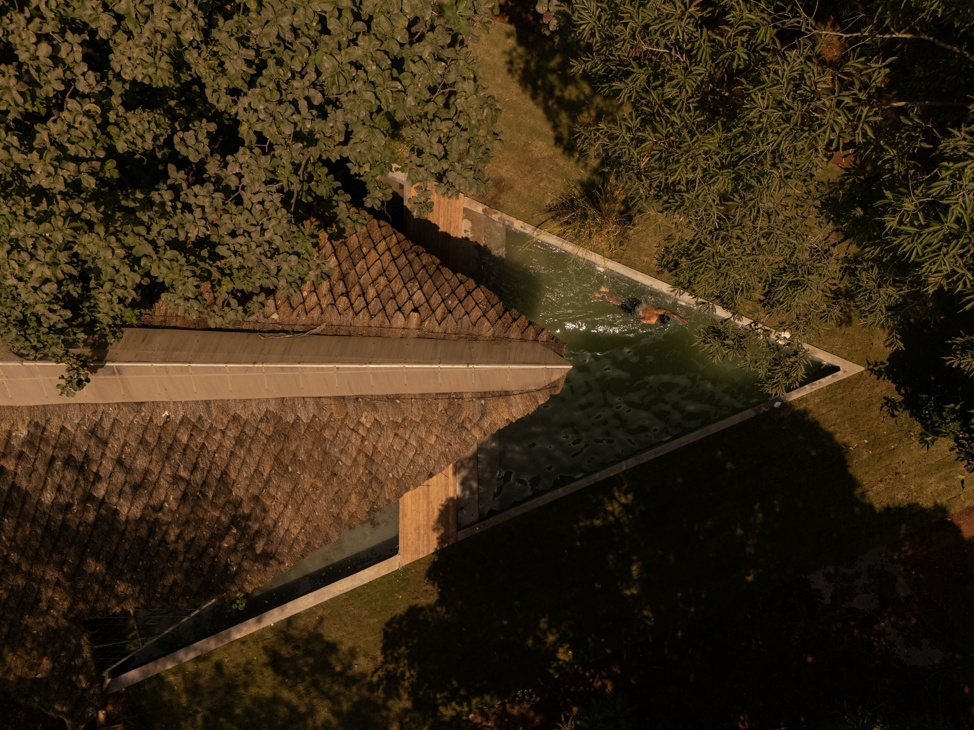 〈ブリッジハウス（Bridge house）〉ウォールメーカーズ（WALLMAKERS）