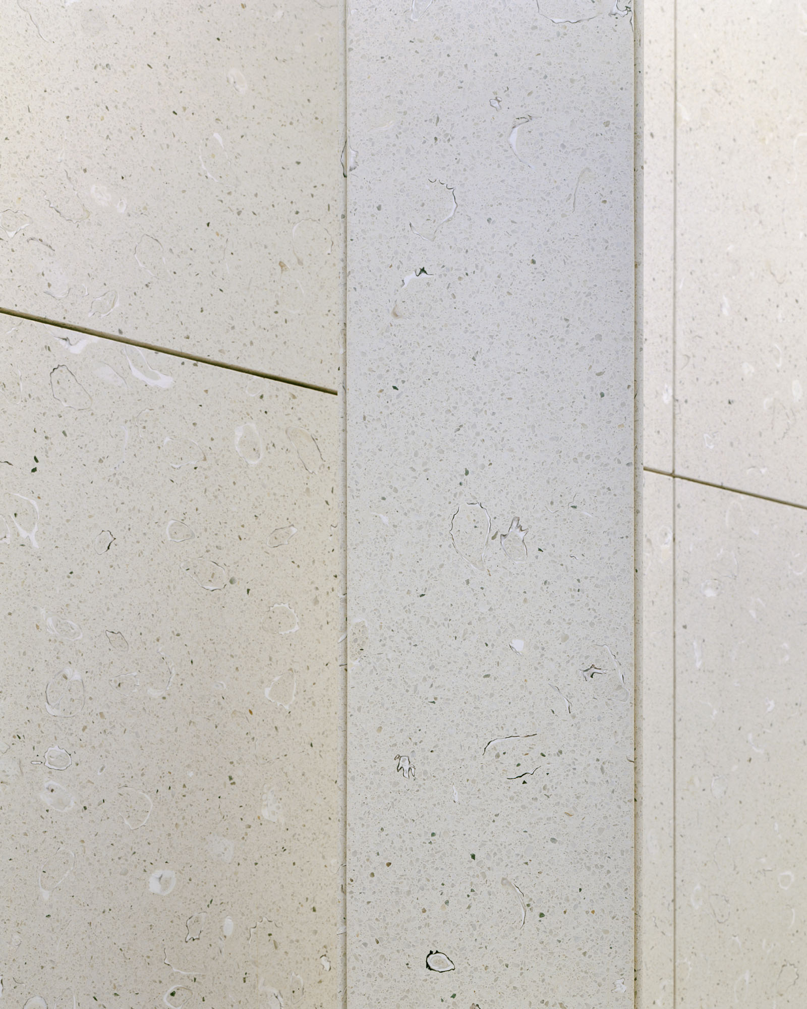 〈ピア・パビリオン（Pier Pavilion）〉ベズリー＆スプレッサー（Besley & Spresser）