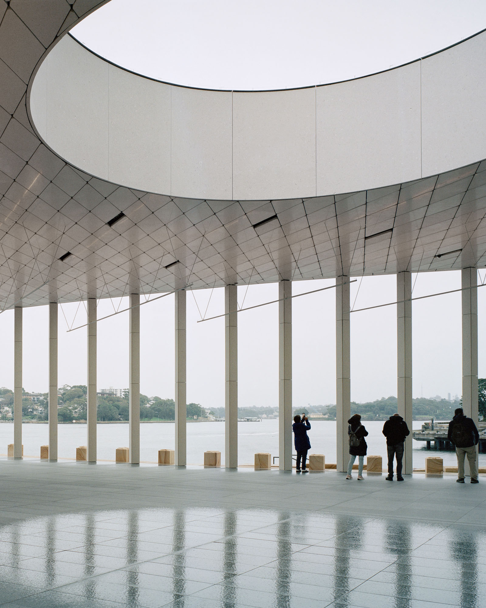 〈ピア・パビリオン（Pier Pavilion）〉ベズリー＆スプレッサー（Besley & Spresser）