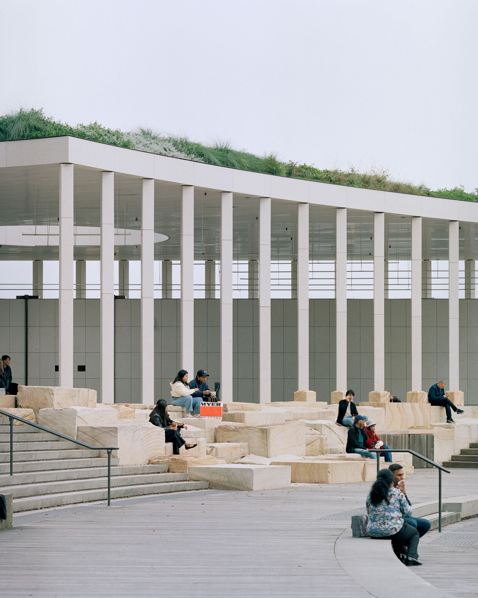 〈ピア・パビリオン（Pier Pavilion）〉ベズリー＆スプレッサー（Besley & Spresser）