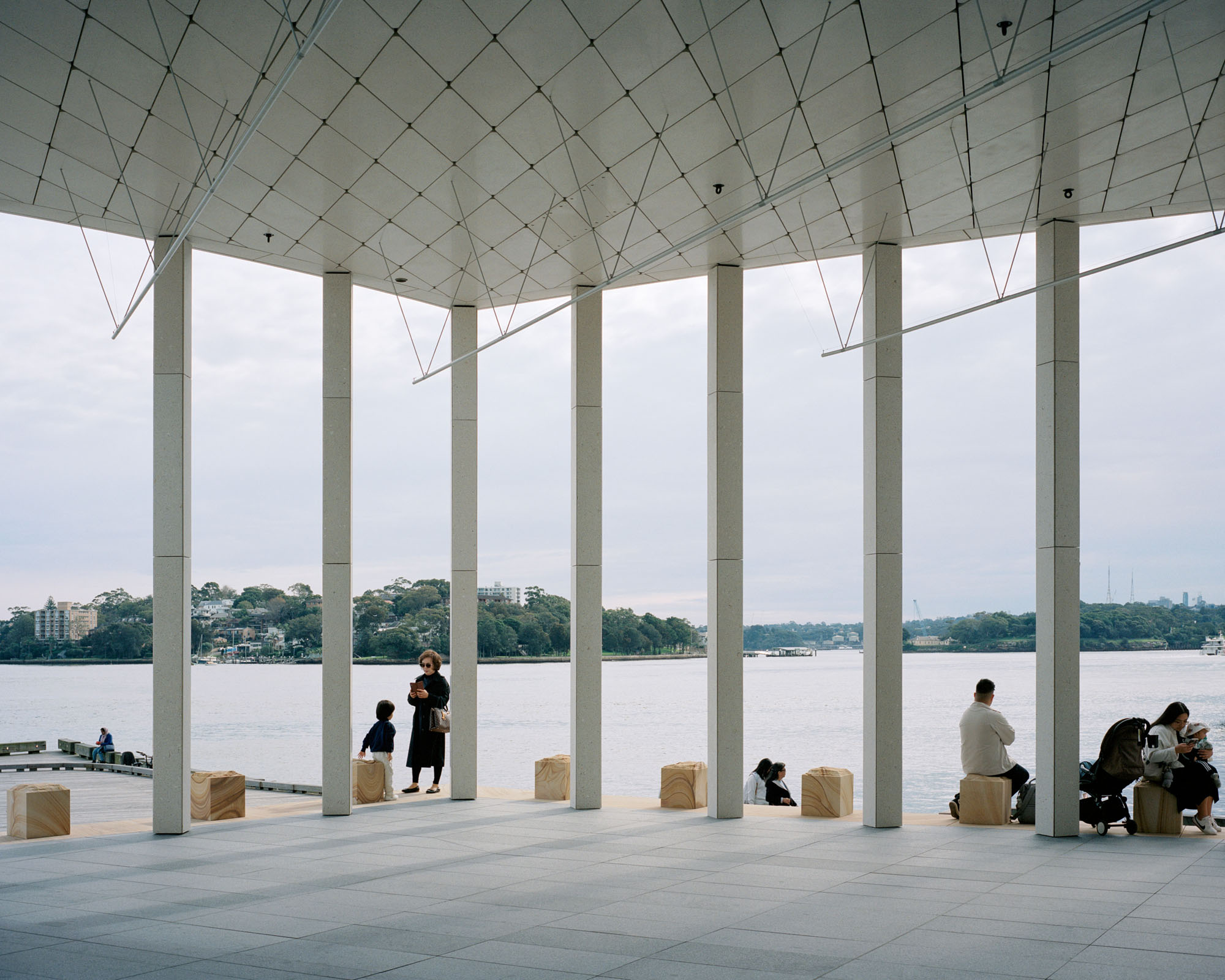 〈ピア・パビリオン（Pier Pavilion）〉ベズリー＆スプレッサー（Besley & Spresser）