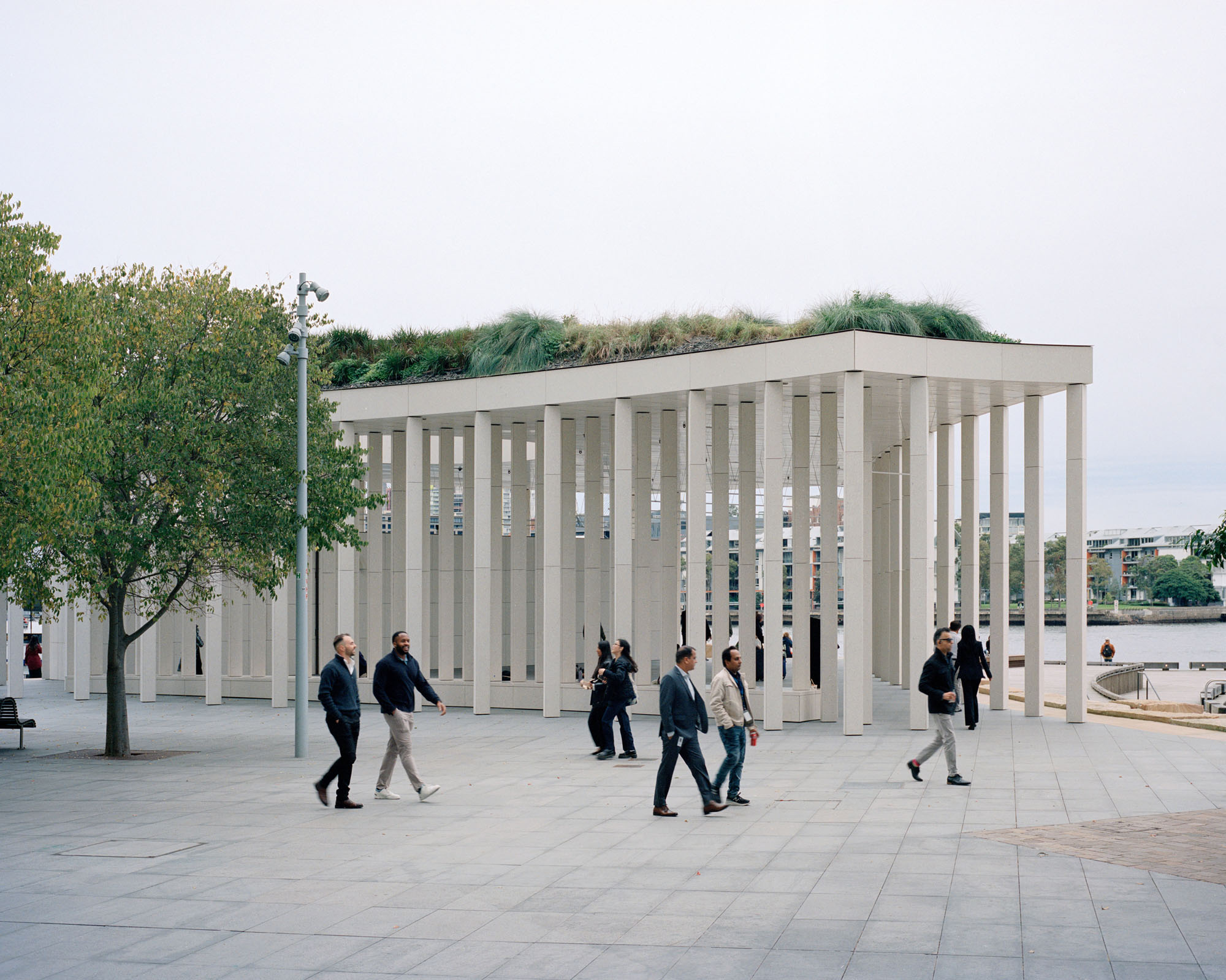 〈ピア・パビリオン（Pier Pavilion）〉ベズリー＆スプレッサー（Besley & Spresser）