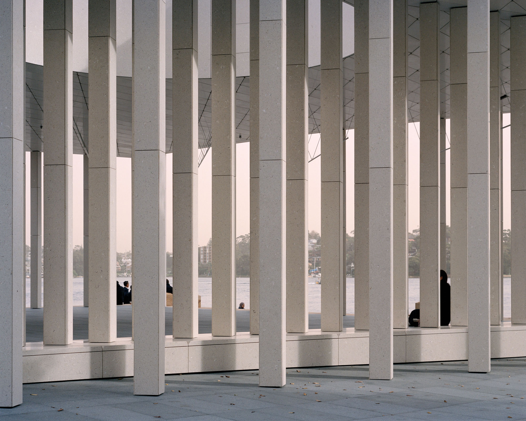 〈ピア・パビリオン（Pier Pavilion）〉ベズリー＆スプレッサー（Besley & Spresser）