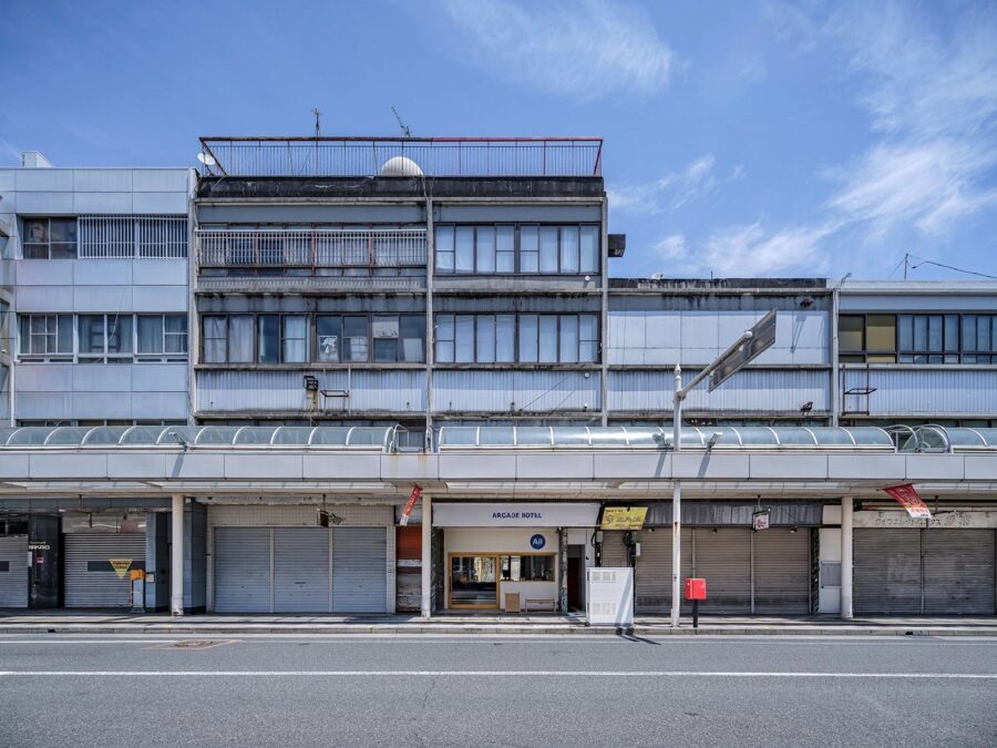 ARCADE HOTEL / 勝亦丸山建築計画
