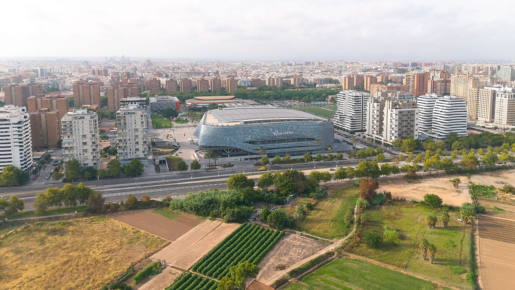 〈ロイグ・アリーナ（Roig Arena）〉ERRE、HOK