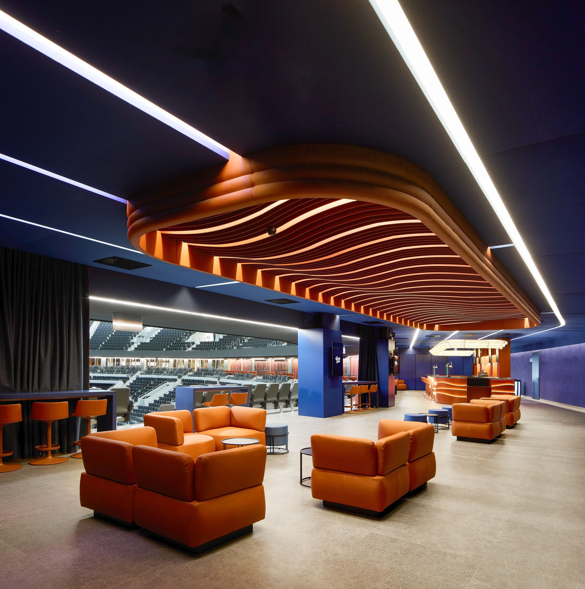 〈ロイグ・アリーナ（Roig Arena）〉ERRE、HOK