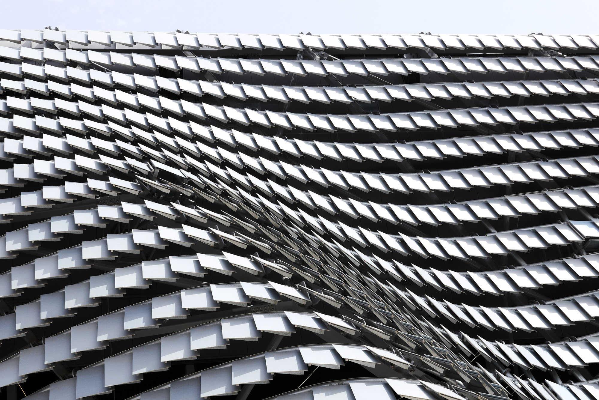 〈ロイグ・アリーナ（Roig Arena）〉ERRE、HOK